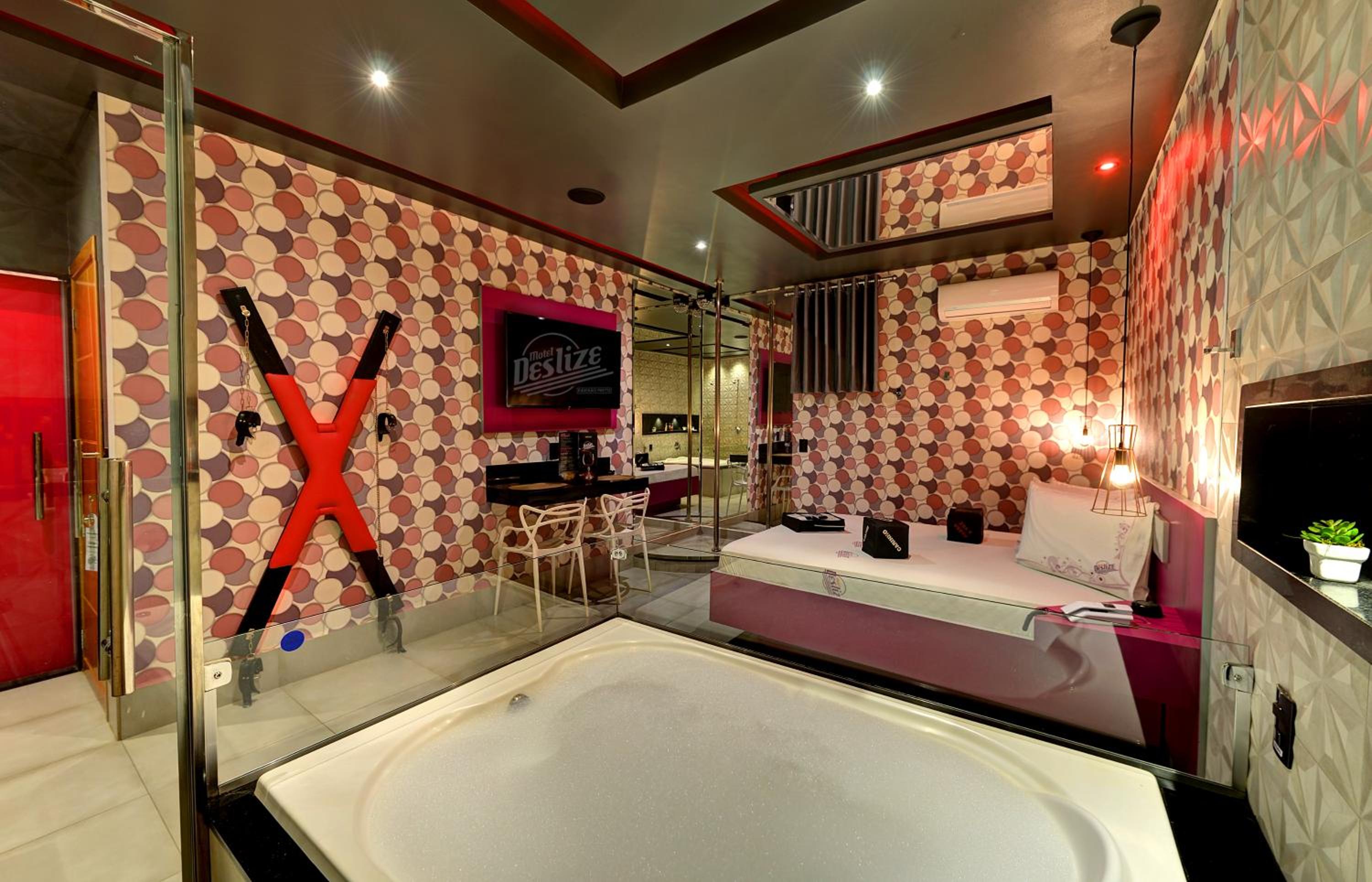 Suite with Spa Bath photo 3