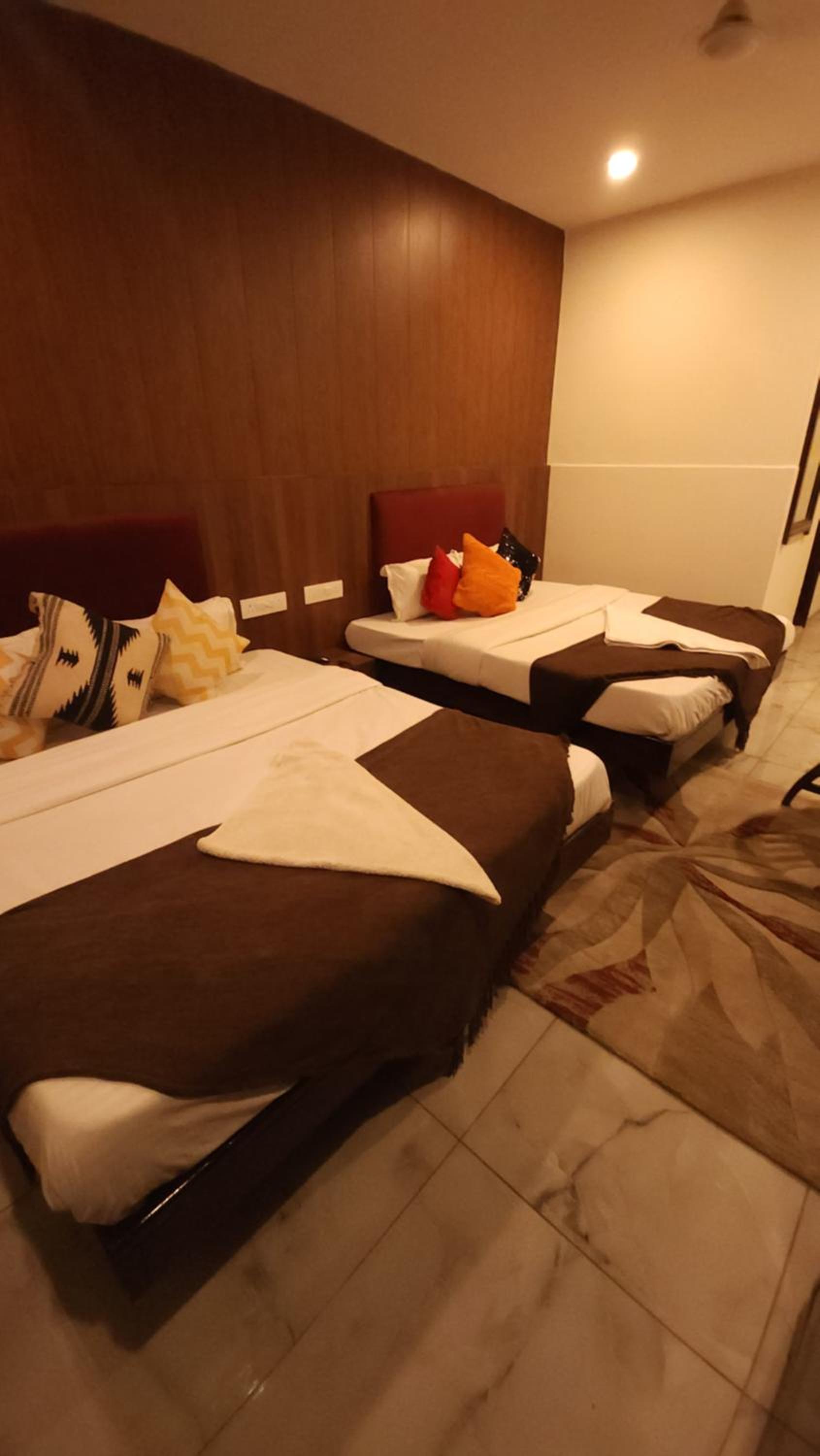 King Room With Two King Beds photo 3
