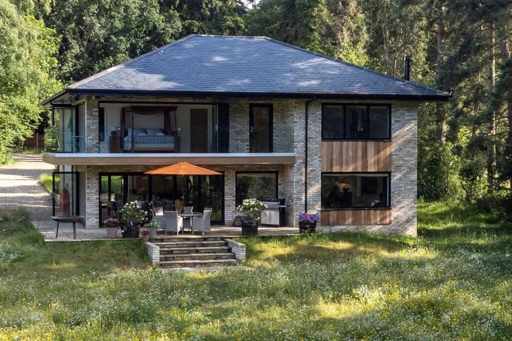 Villa photo 2