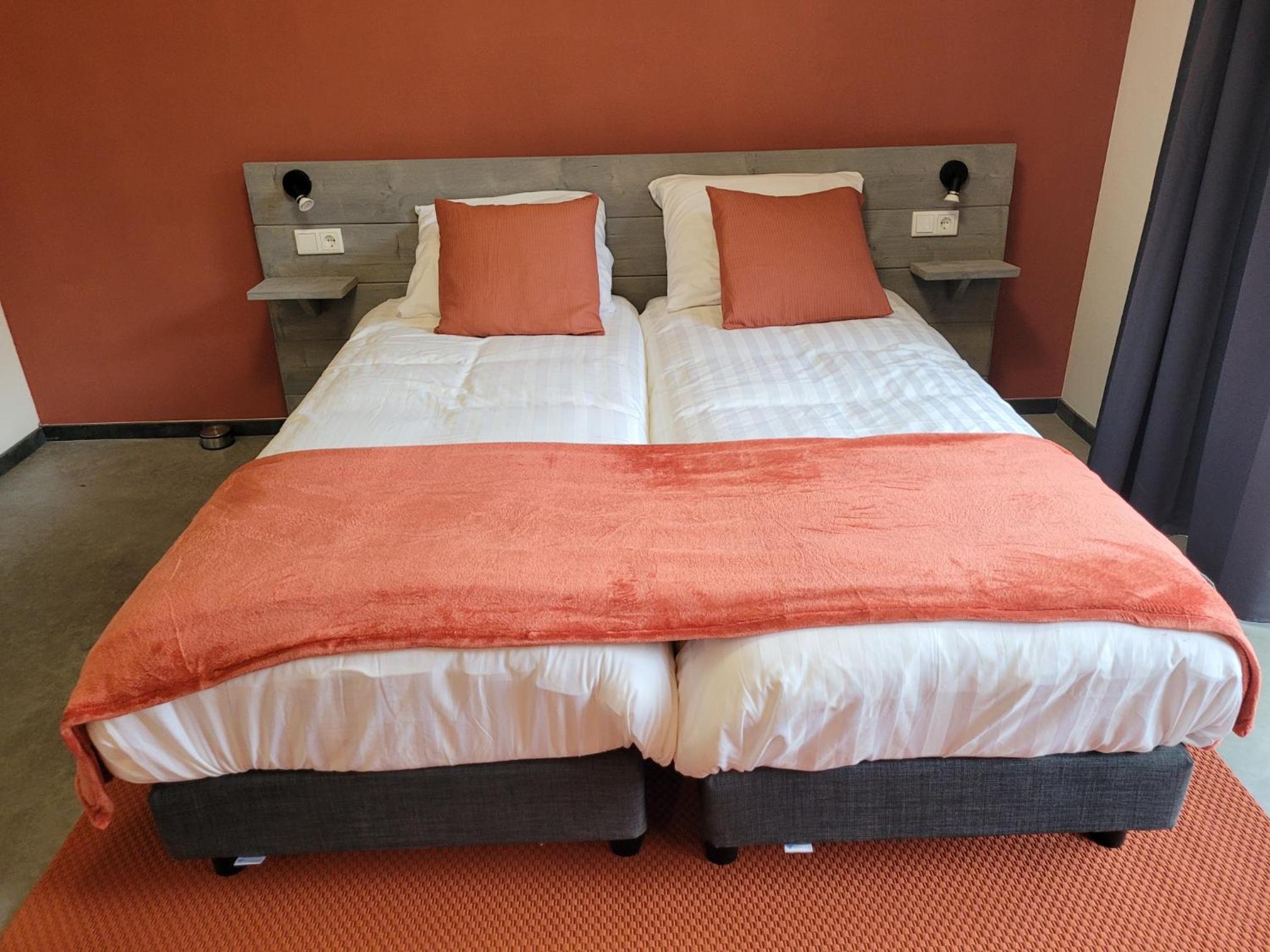 Double Room With Private Bathroom photo 1