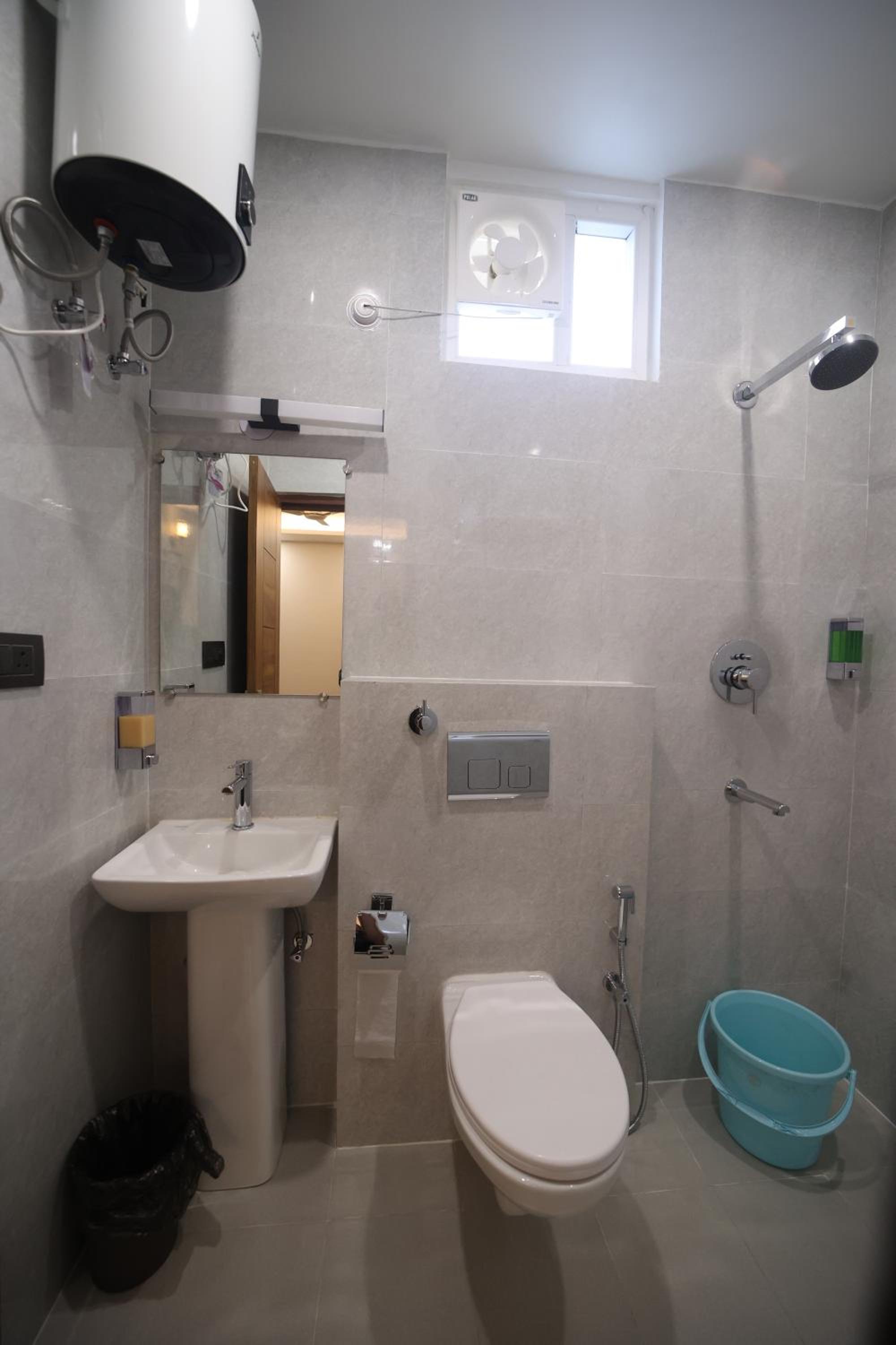 Deluxe Room - Photo 5
