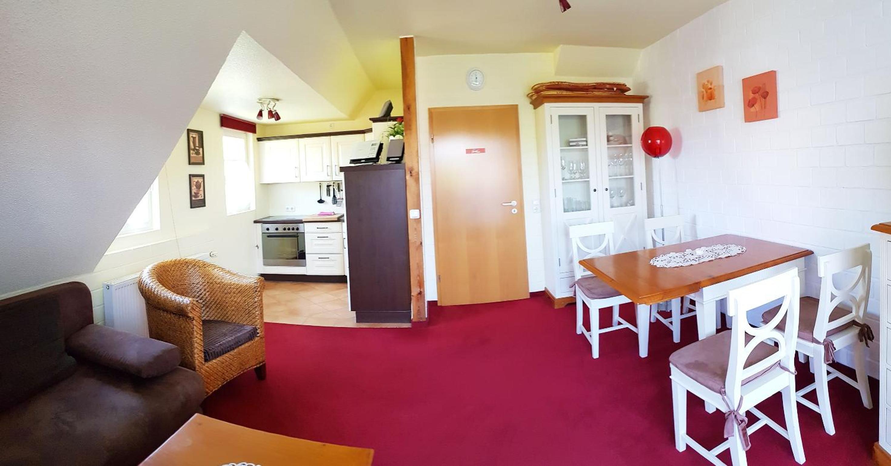 One-Bedroom Apartment with Balcony and Terrace photo 1