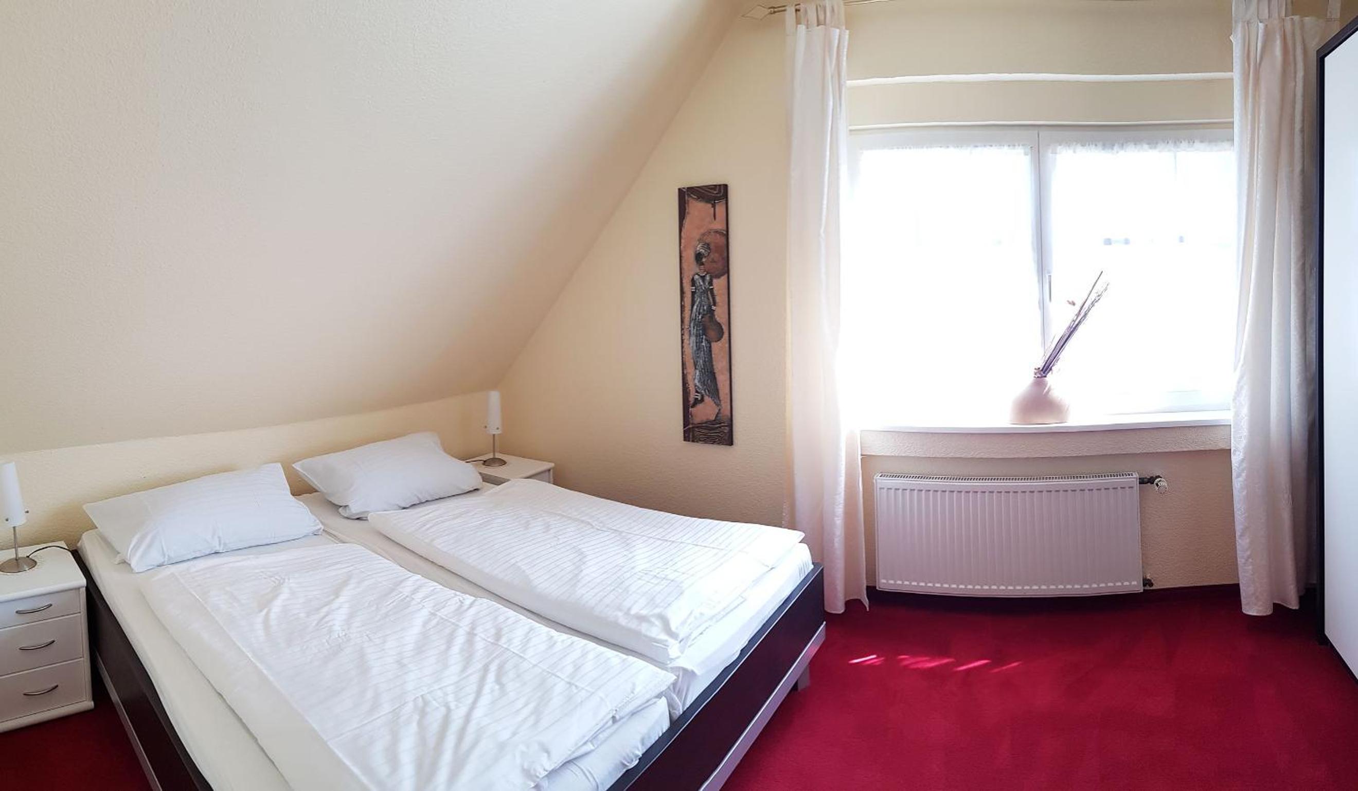 One-Bedroom Apartment with Balcony and Terrace photo 2