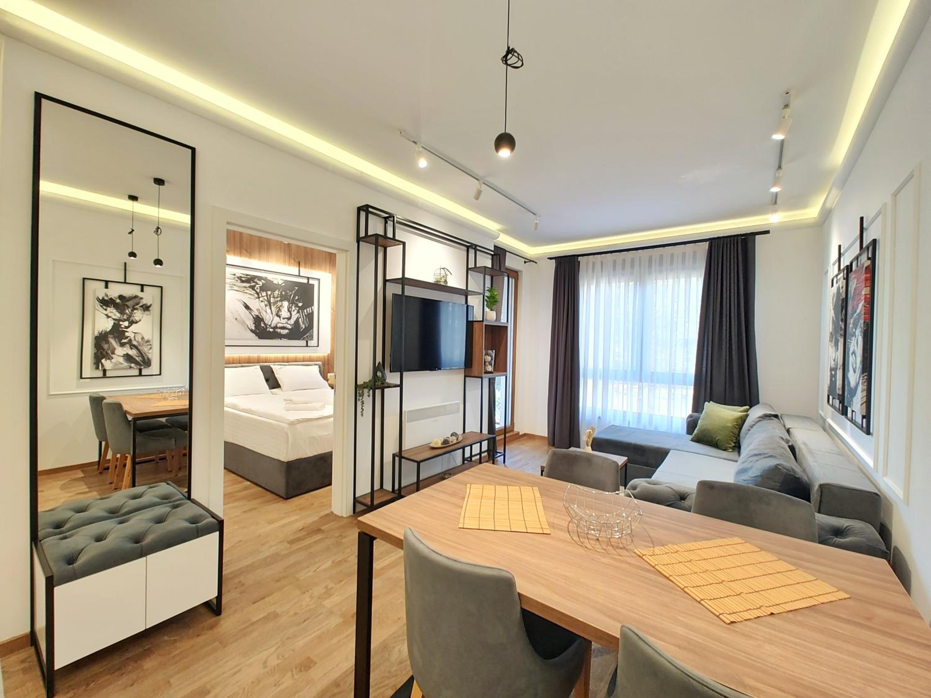 One-Bedroom Apartment