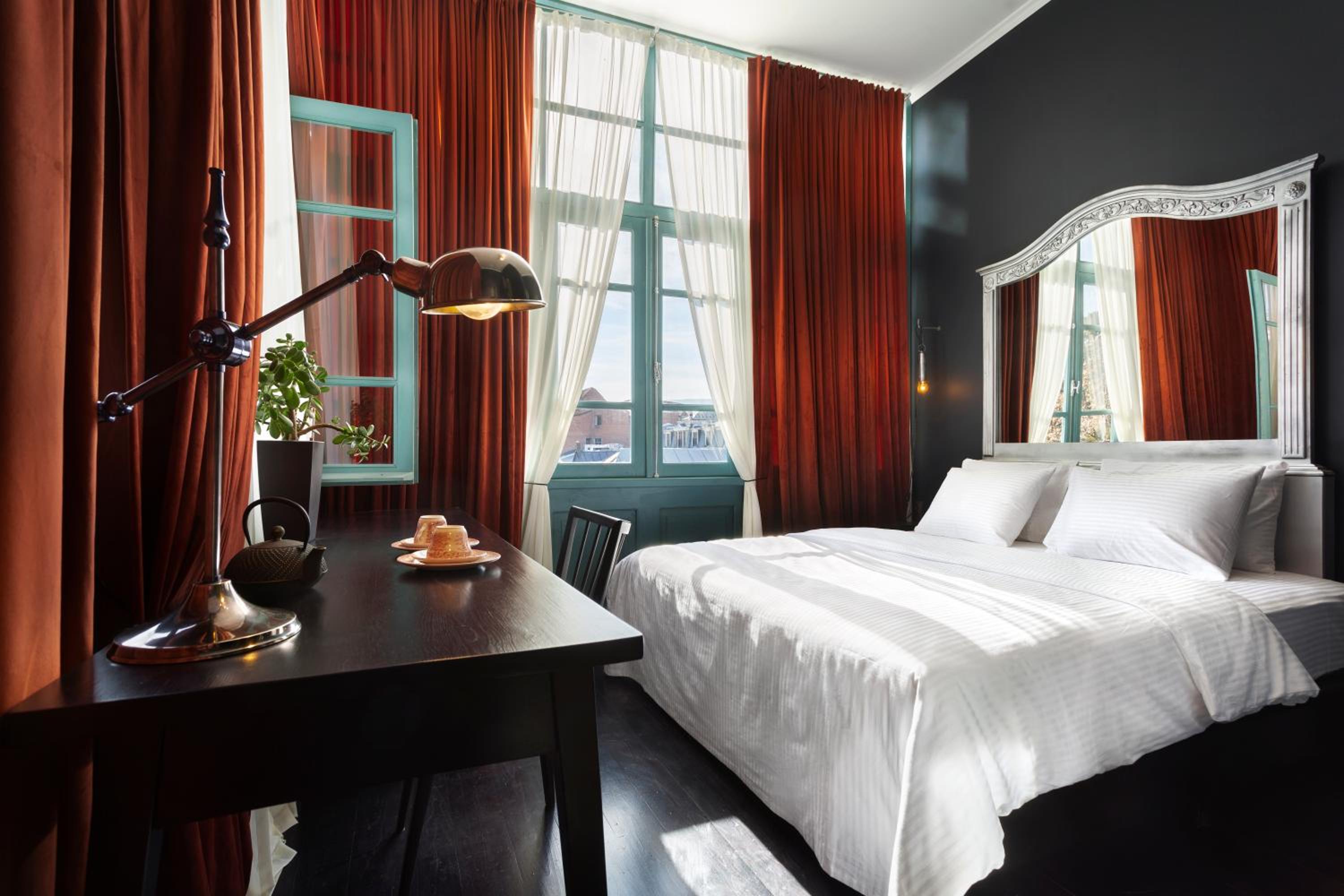 Double or Twin Room with City View - Photo 24