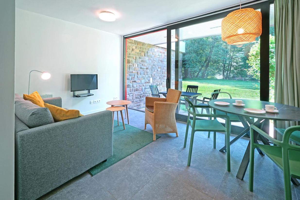 Bungalow (2 Adults) - Photo 3