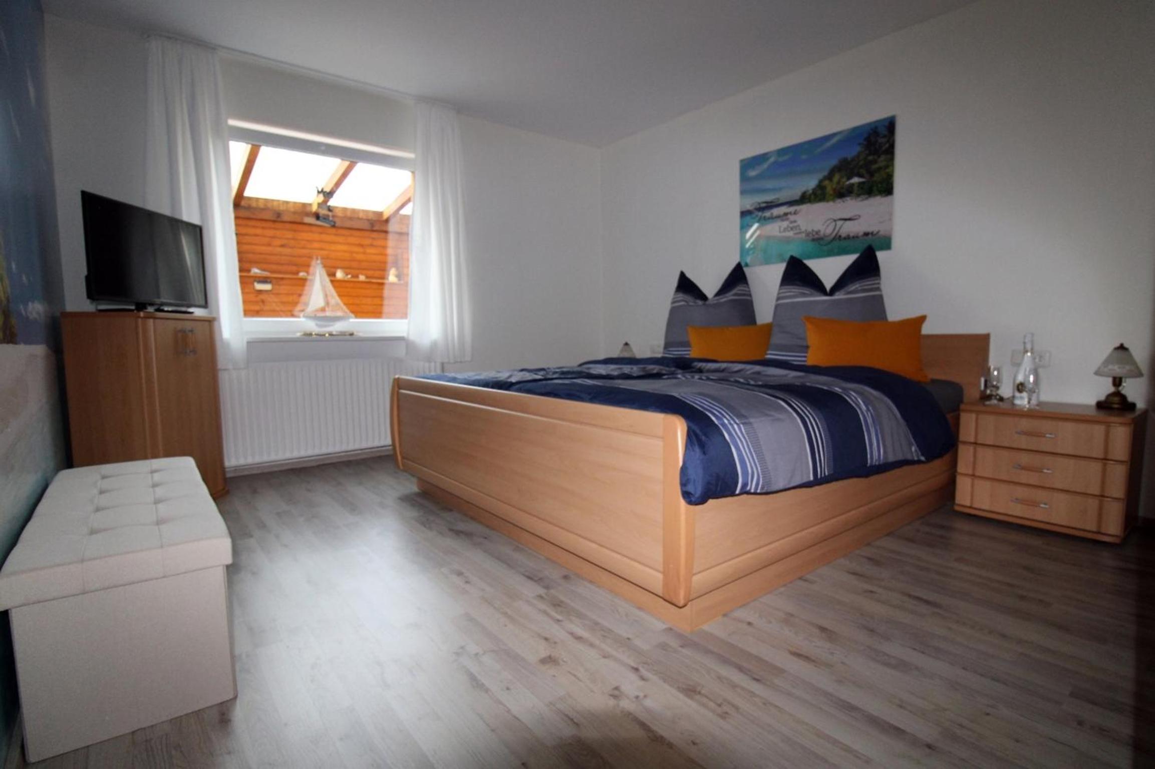 One-Bedroom Apartment - Photo 5