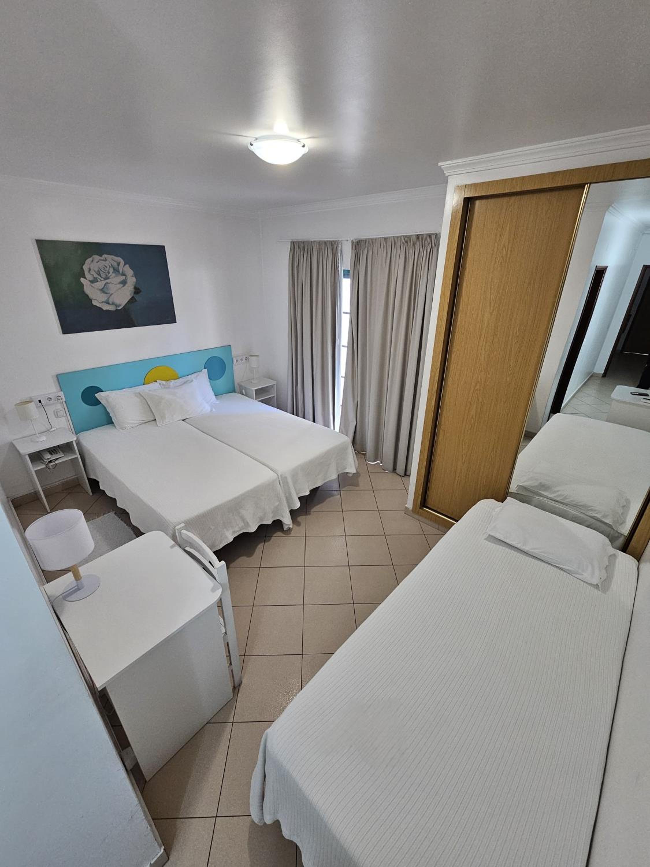 Dreibettzimmer