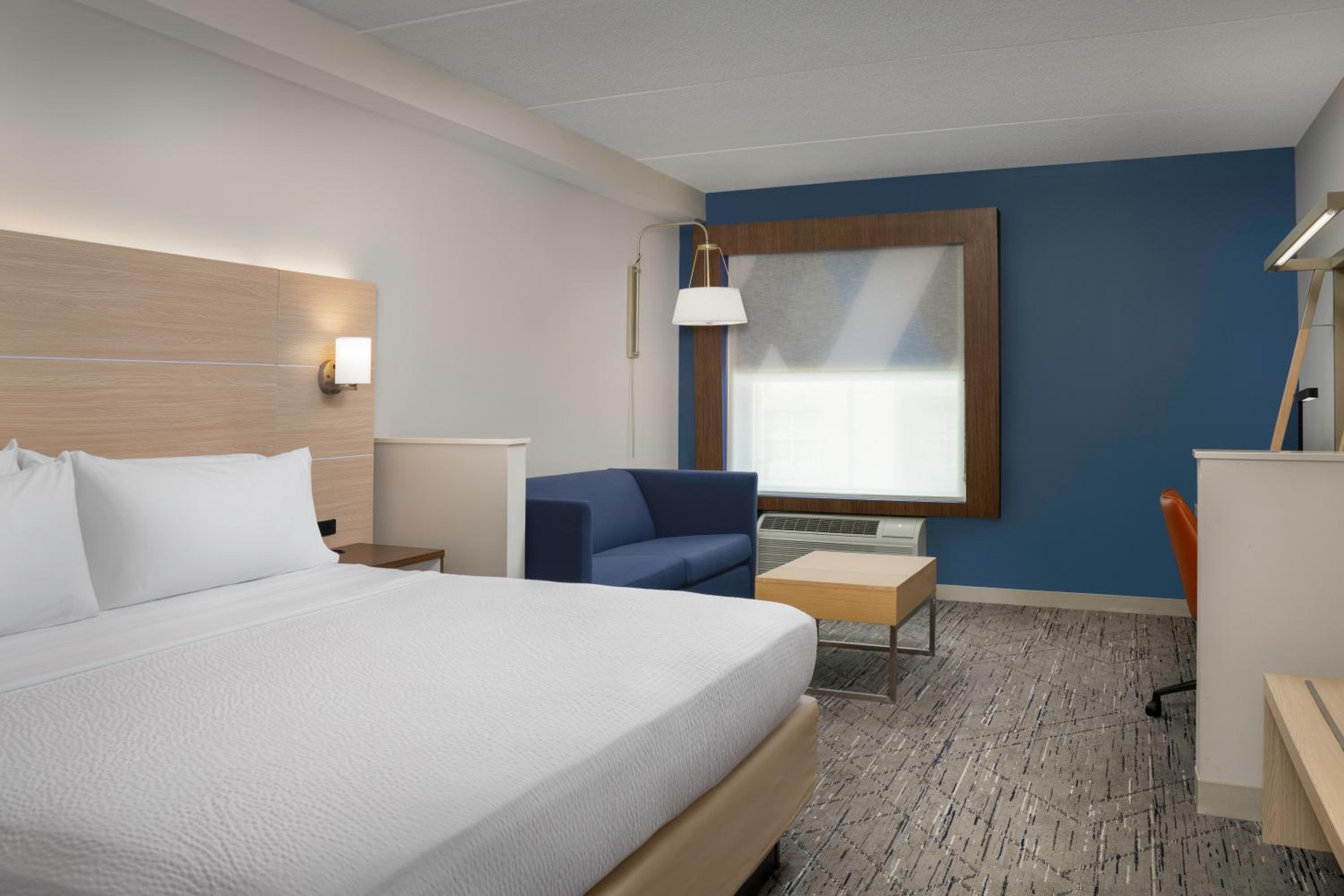 Suite - Only Hearing Accessible