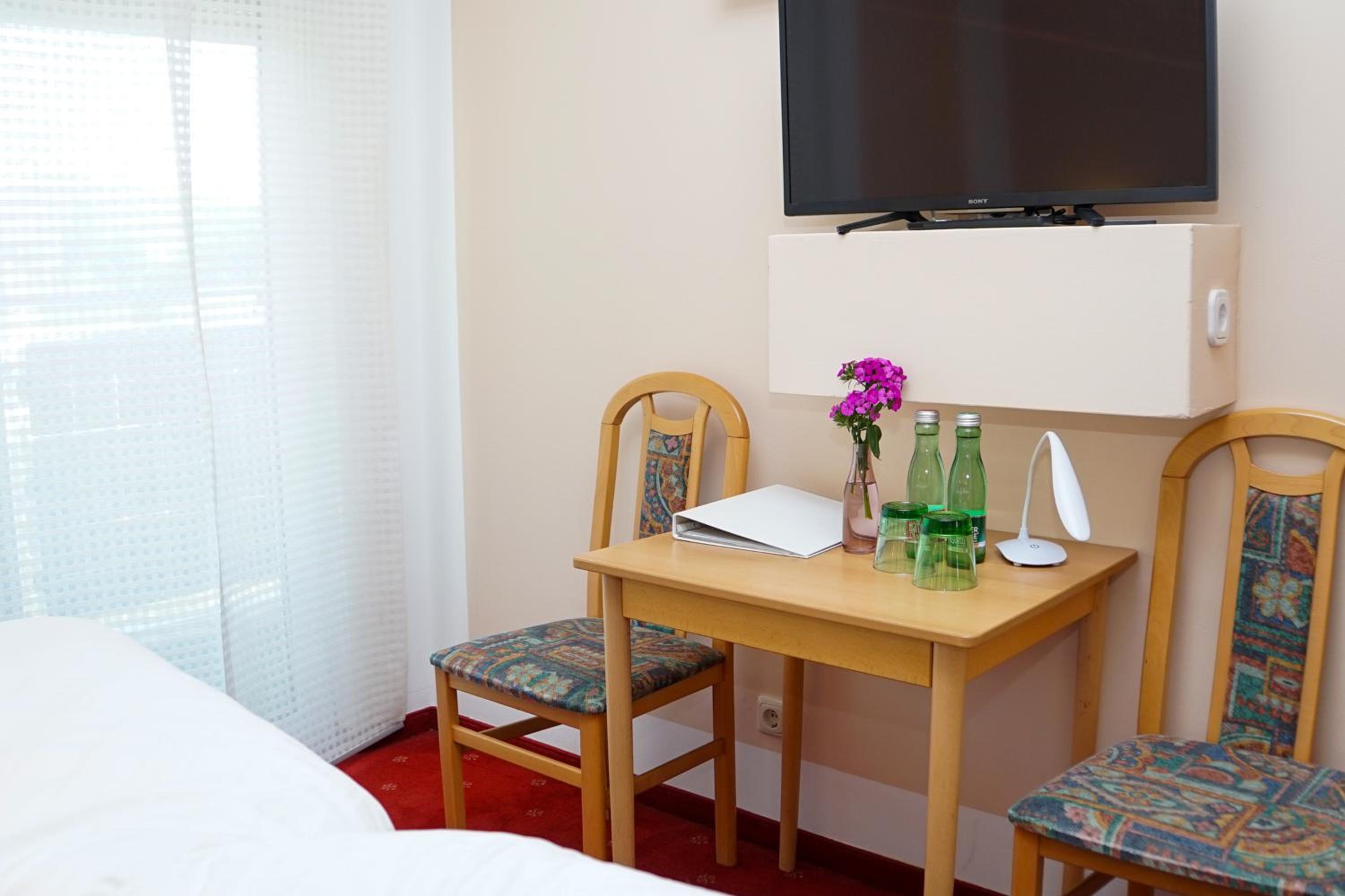 Double Room - Photo 3