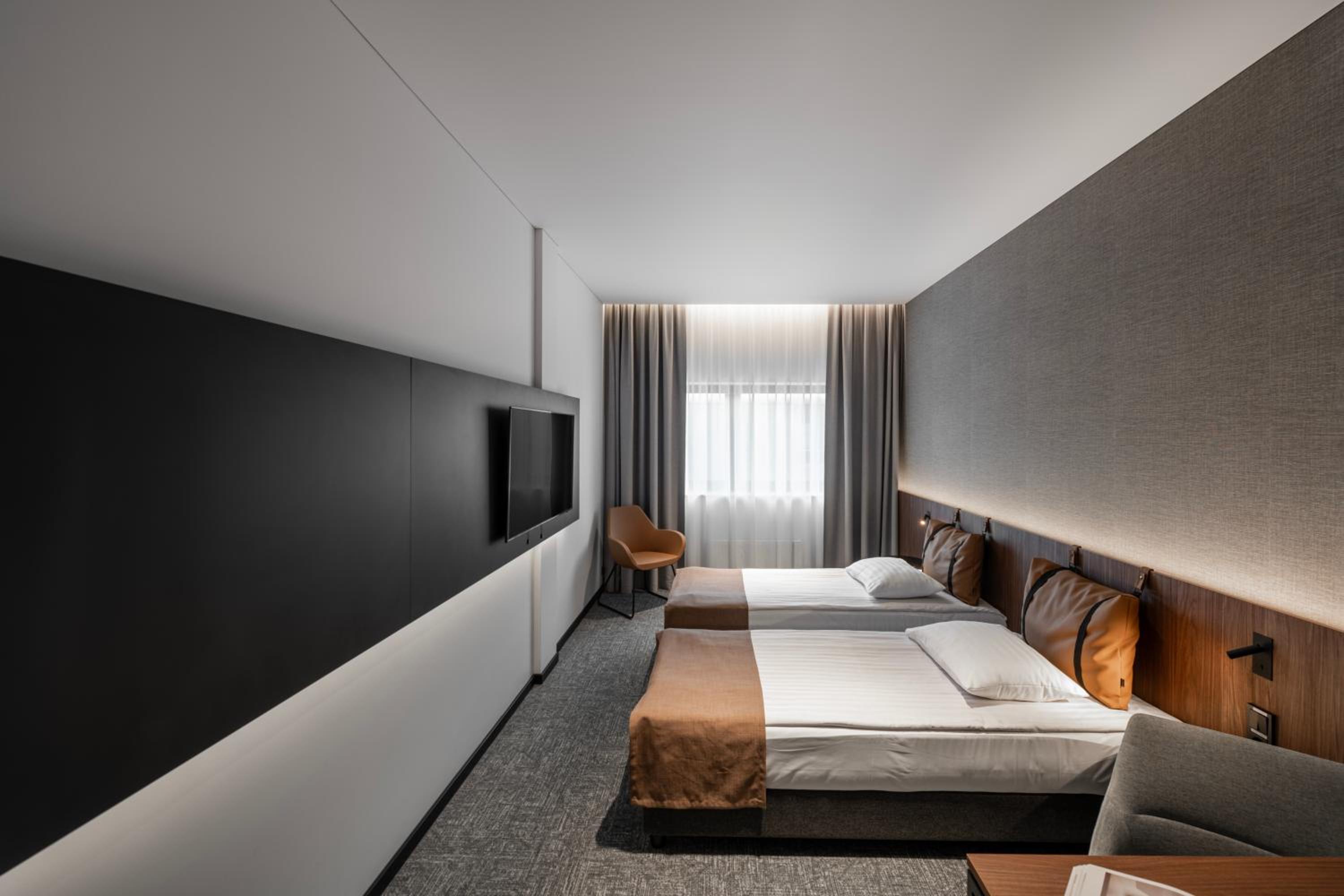 Standard Twin Room - Photo 8