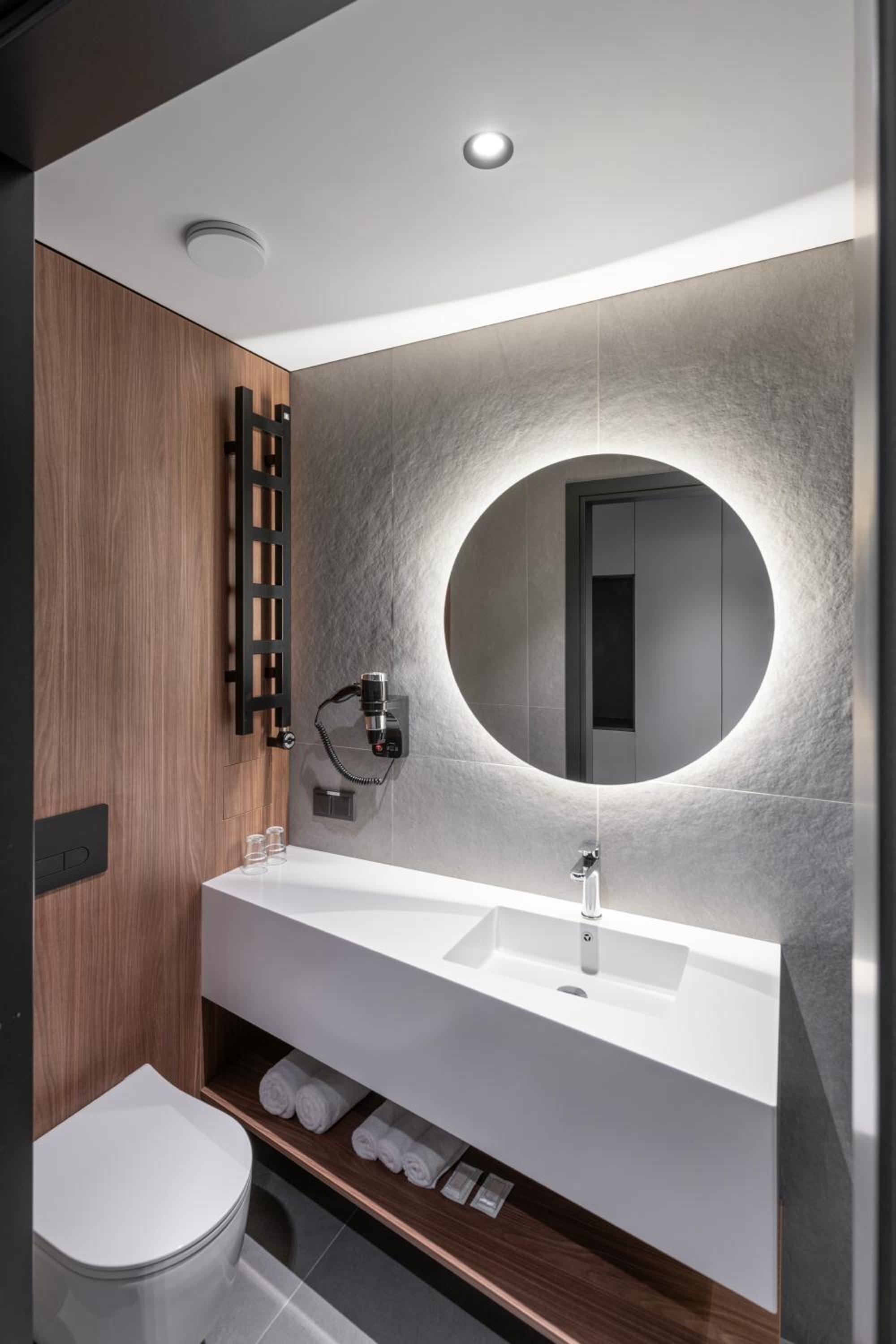 Standard Twin Room - Photo 14