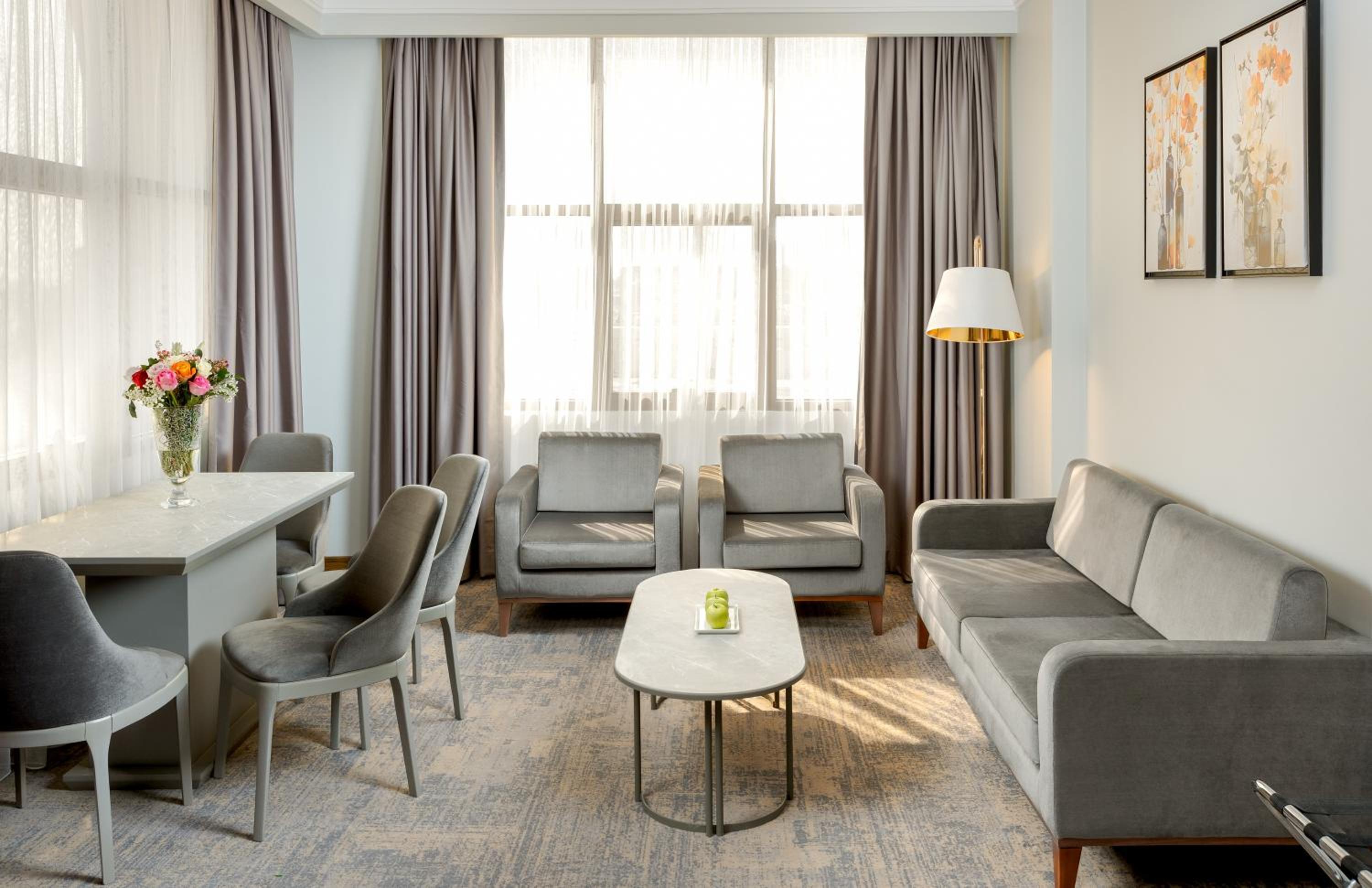 Two-Bedroom Suite photo 2