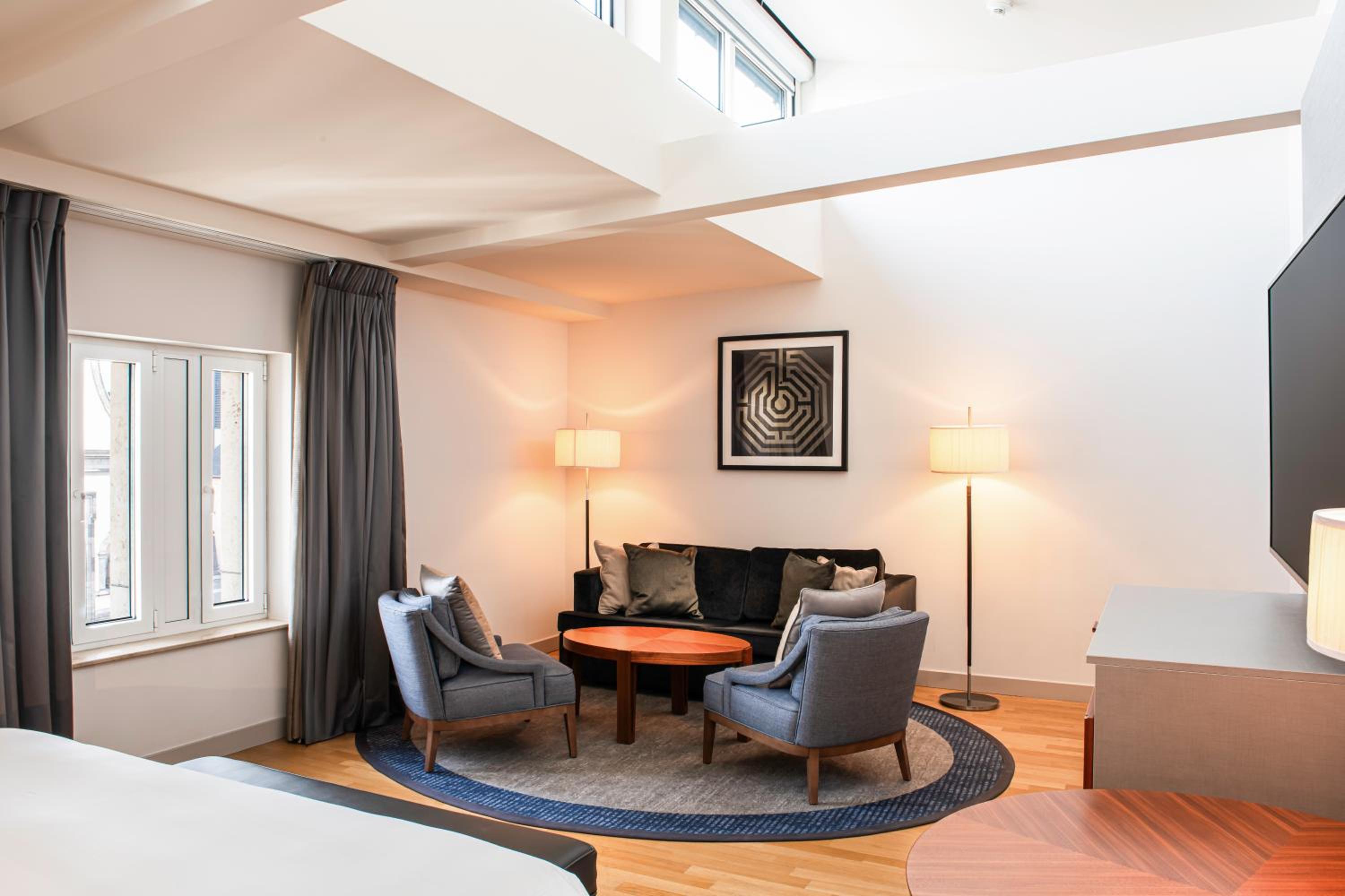 Junior Suite thumbnail 6