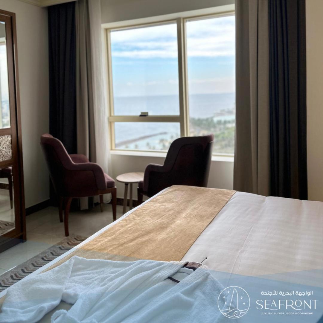 Side Sea View Grand Suite - Photo 3