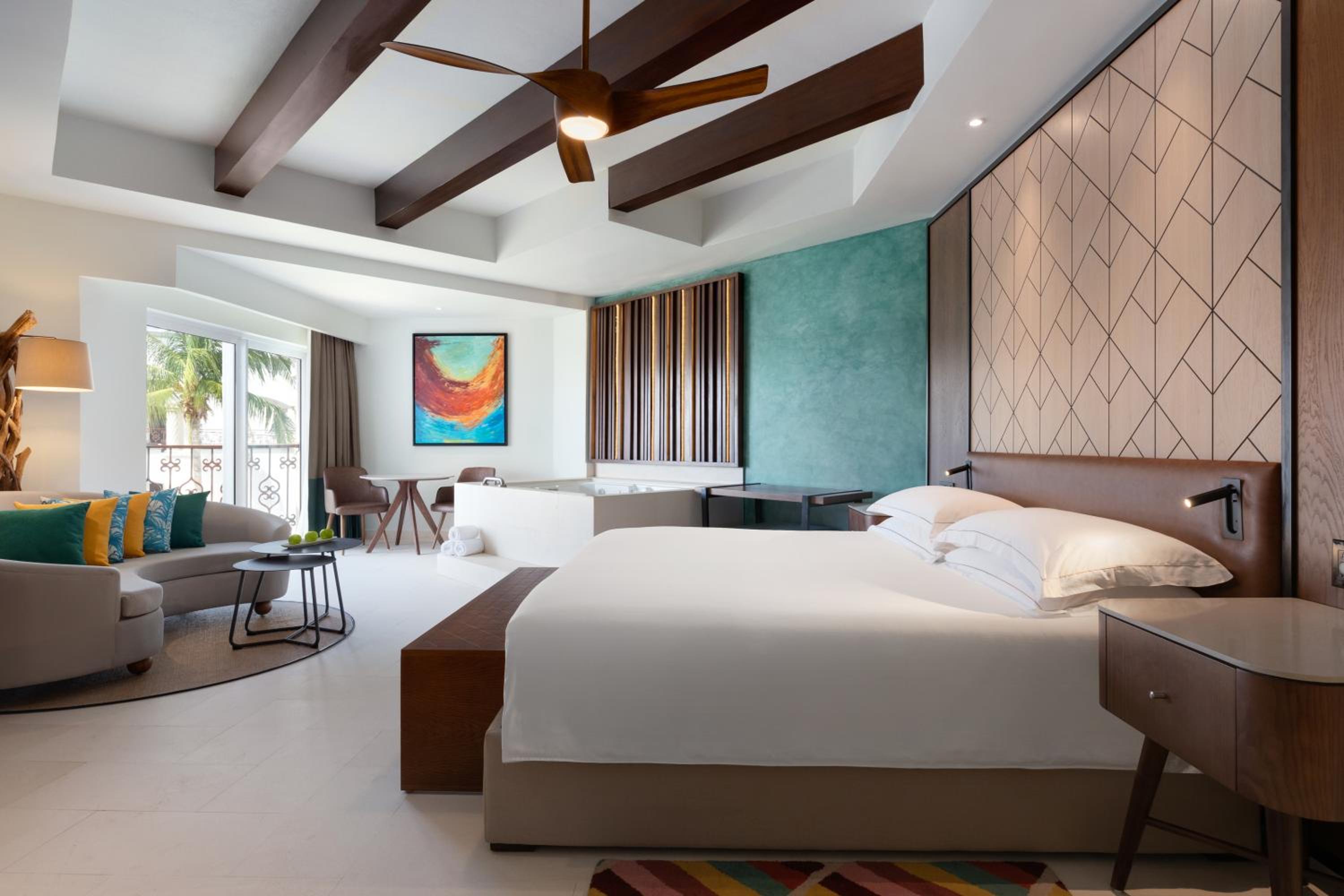 One-Bedroom Suite - 1 King Bed