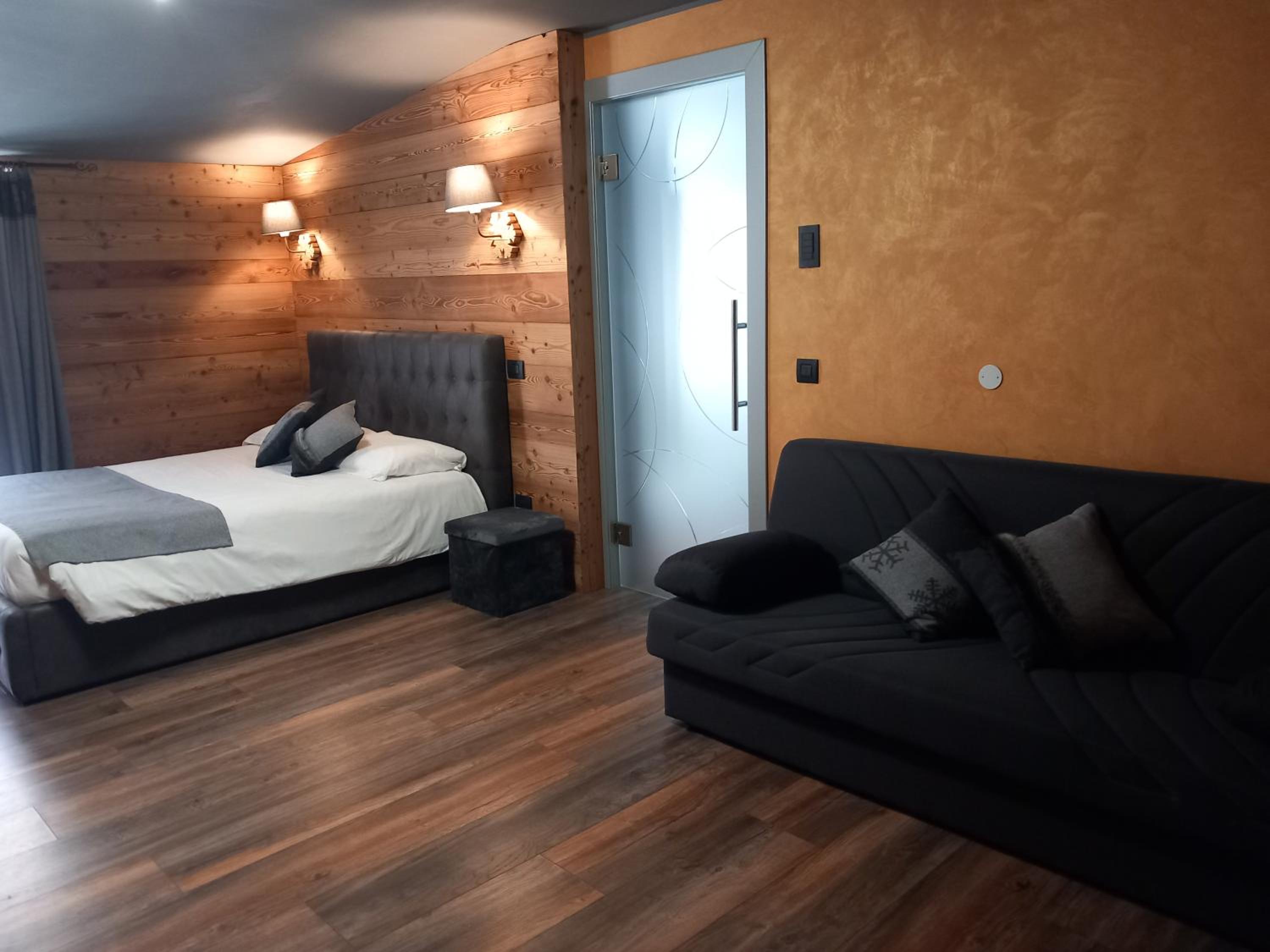 Suite with Balcony photo 2