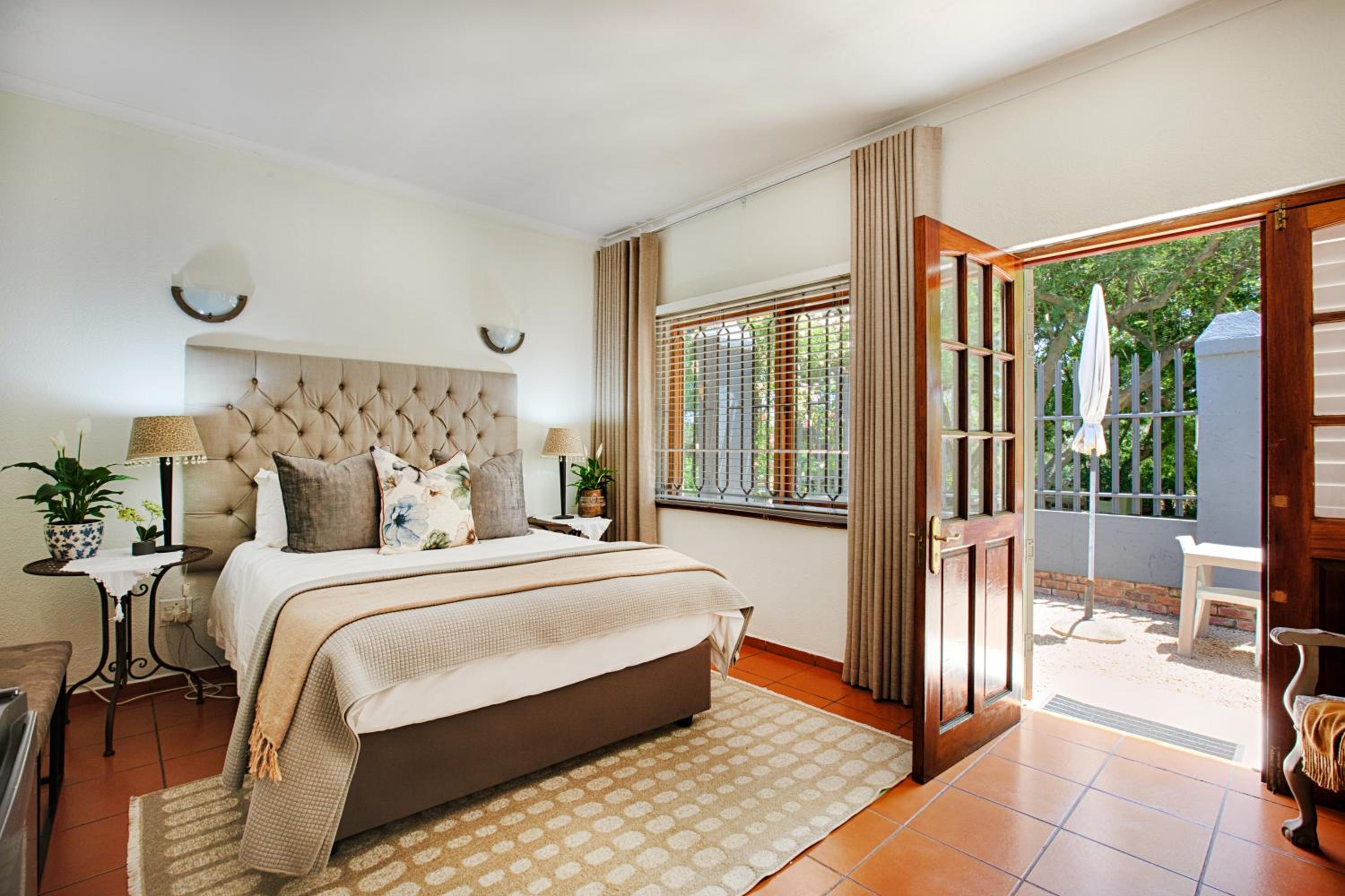 Double Room with Private Bathroom photo 3
