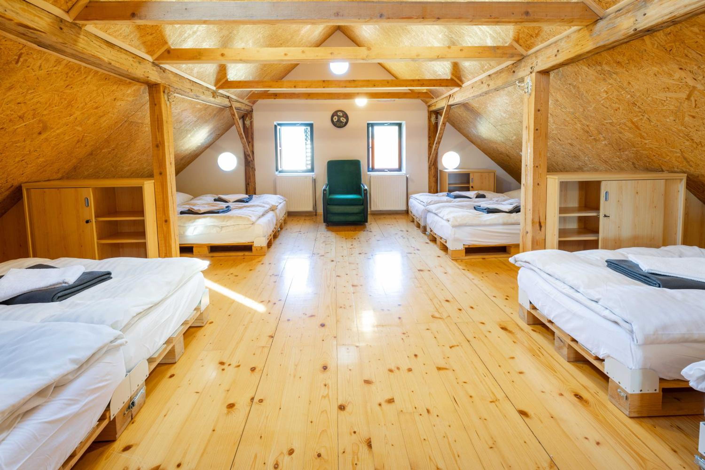 Single Bed in Dormitory Room photo 1