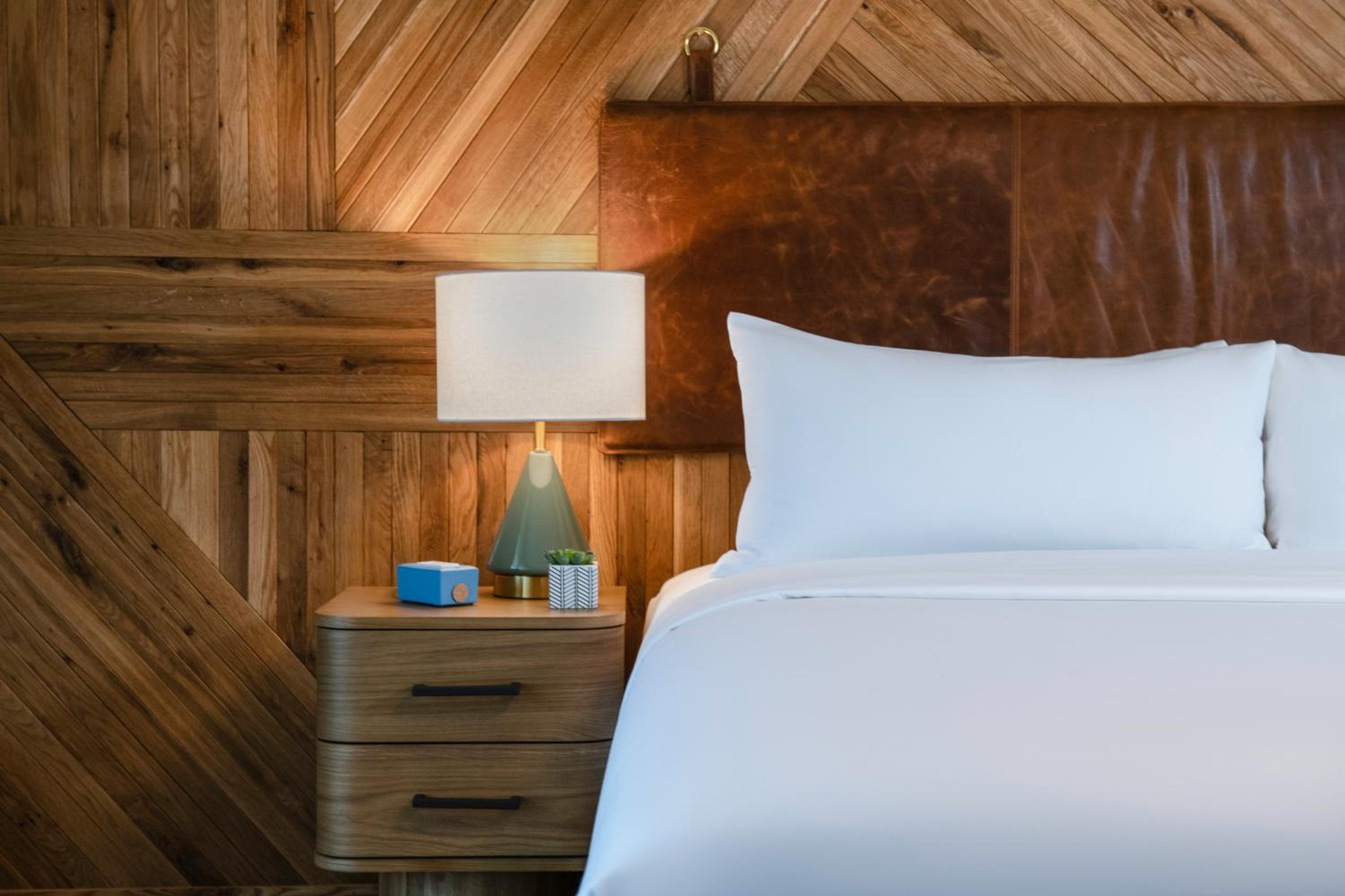 Deluxe Queen Room with Two Queen Beds