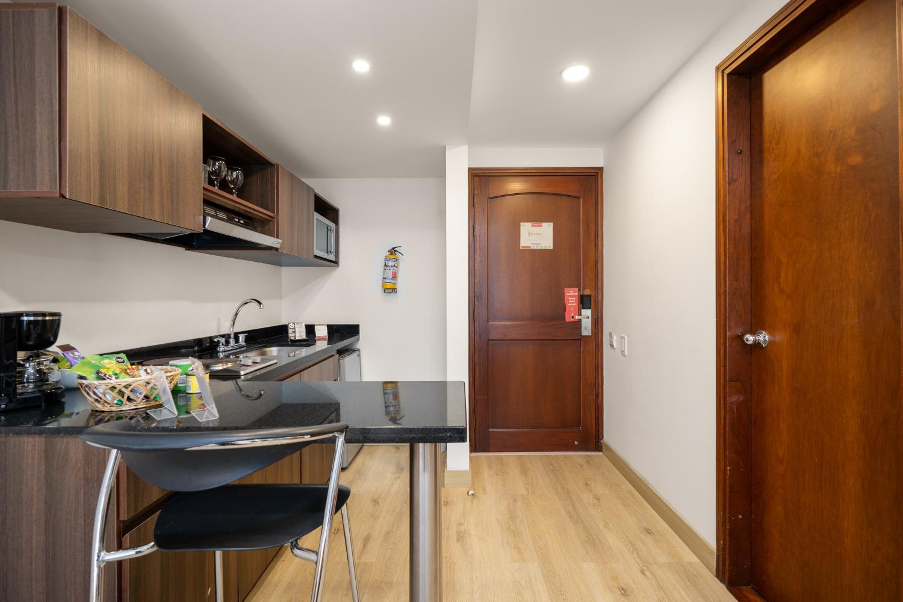 Superior Suite - Photo 3