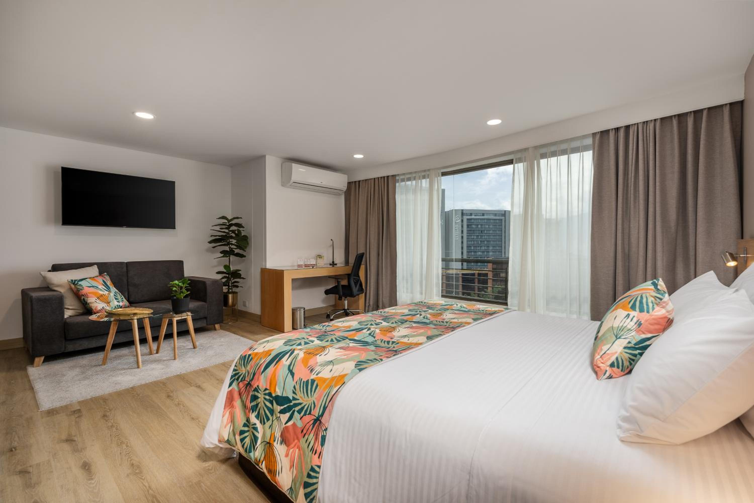 Junior Suite - Photo 16