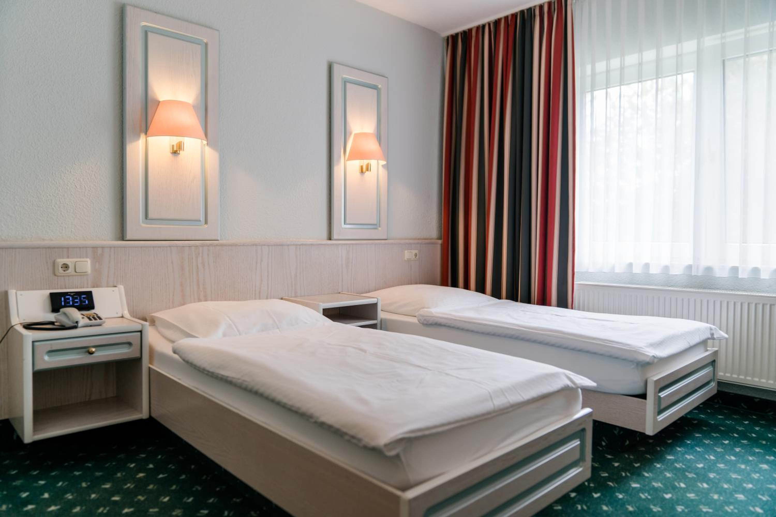 Double Room - Photo 6