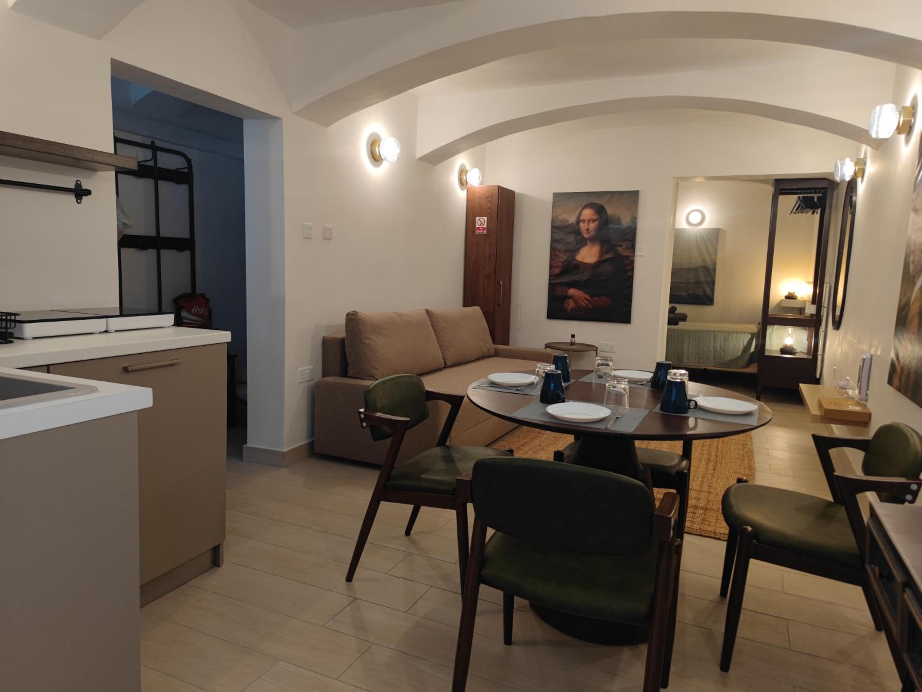 One-Bedroom Apartment
