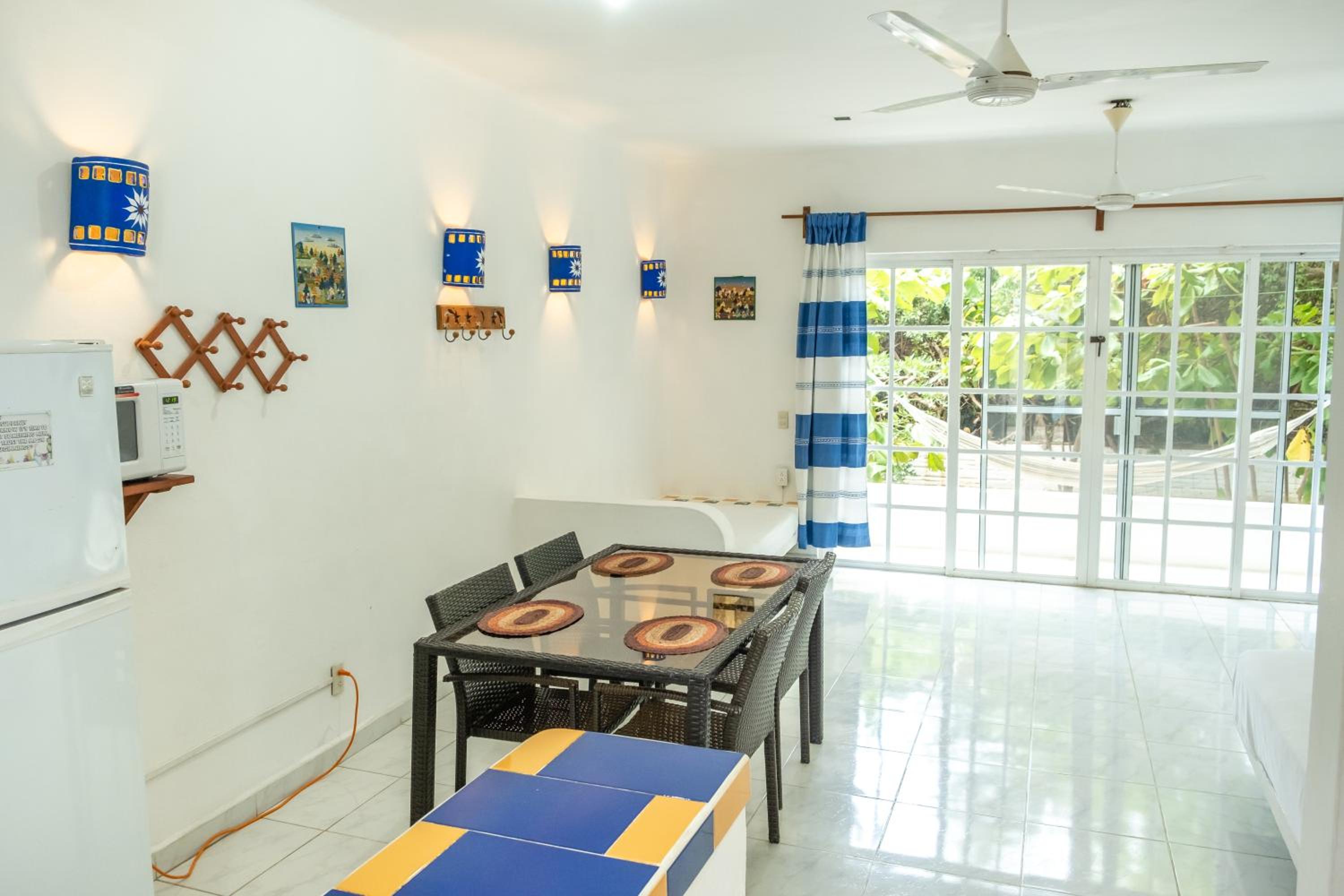 Deluxe Bungalow - Photo 4