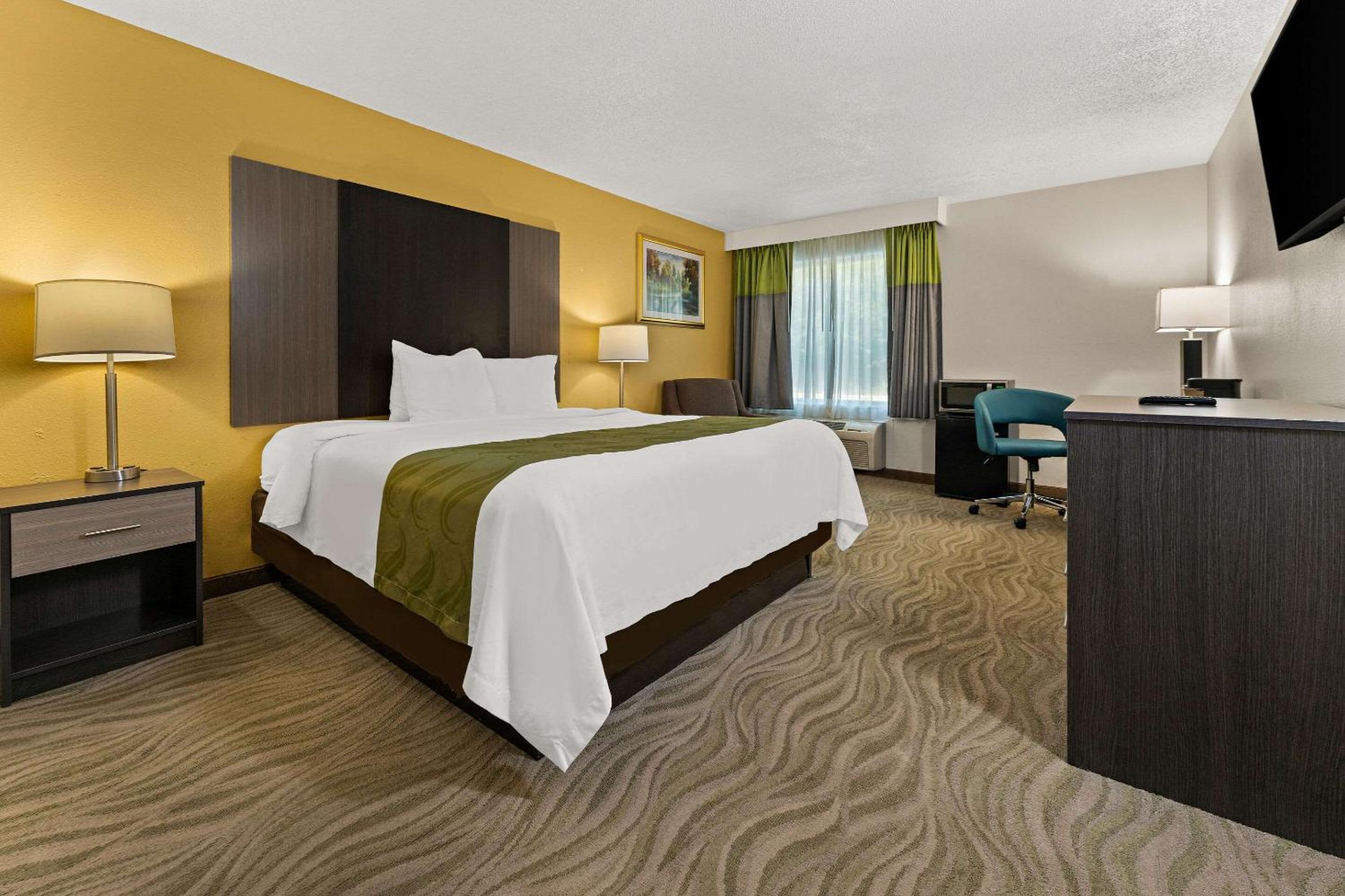 King Room - Accessible/Non-Smoking