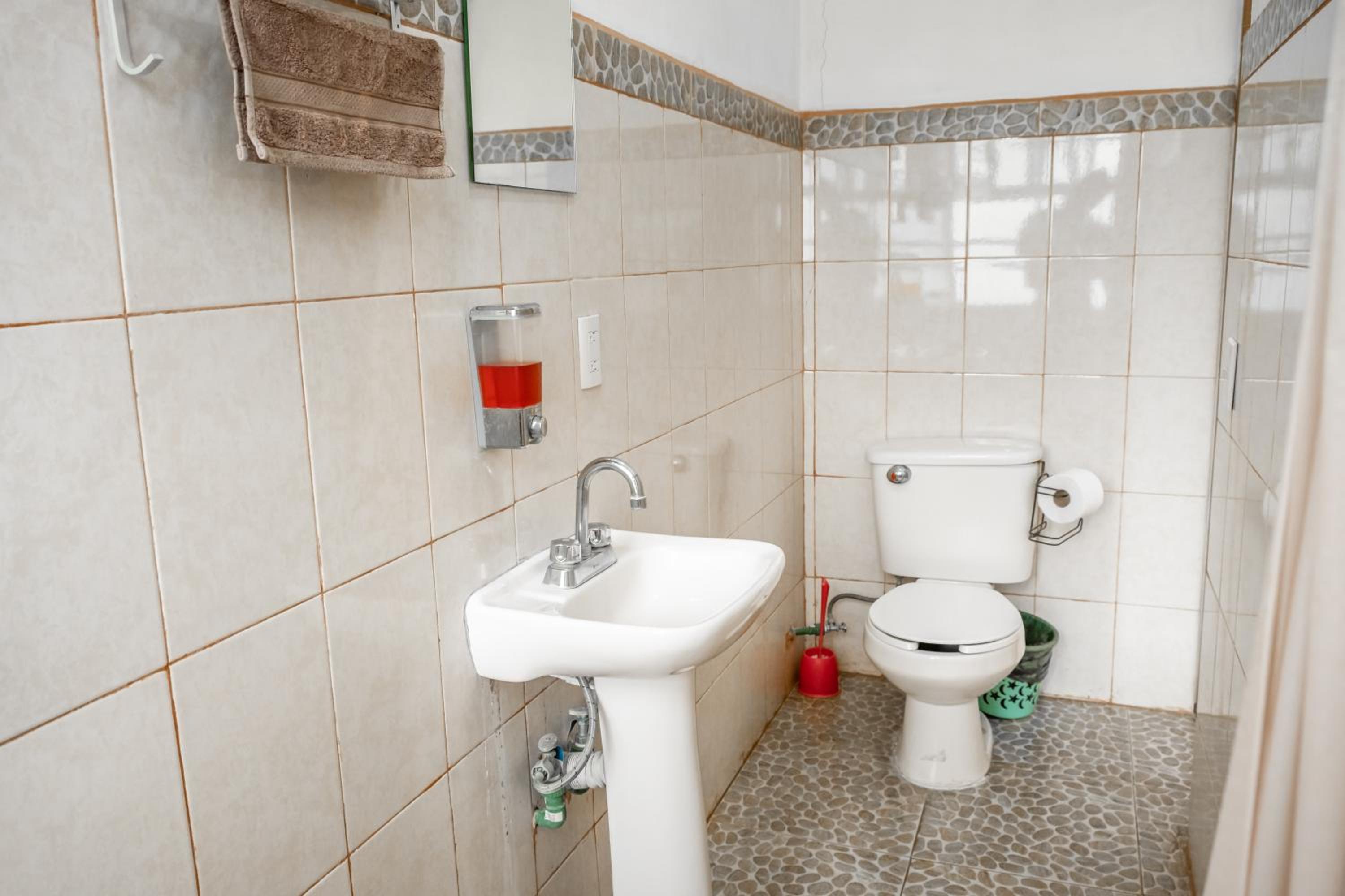 Comfort Triple Room with Shower - Photo 10
