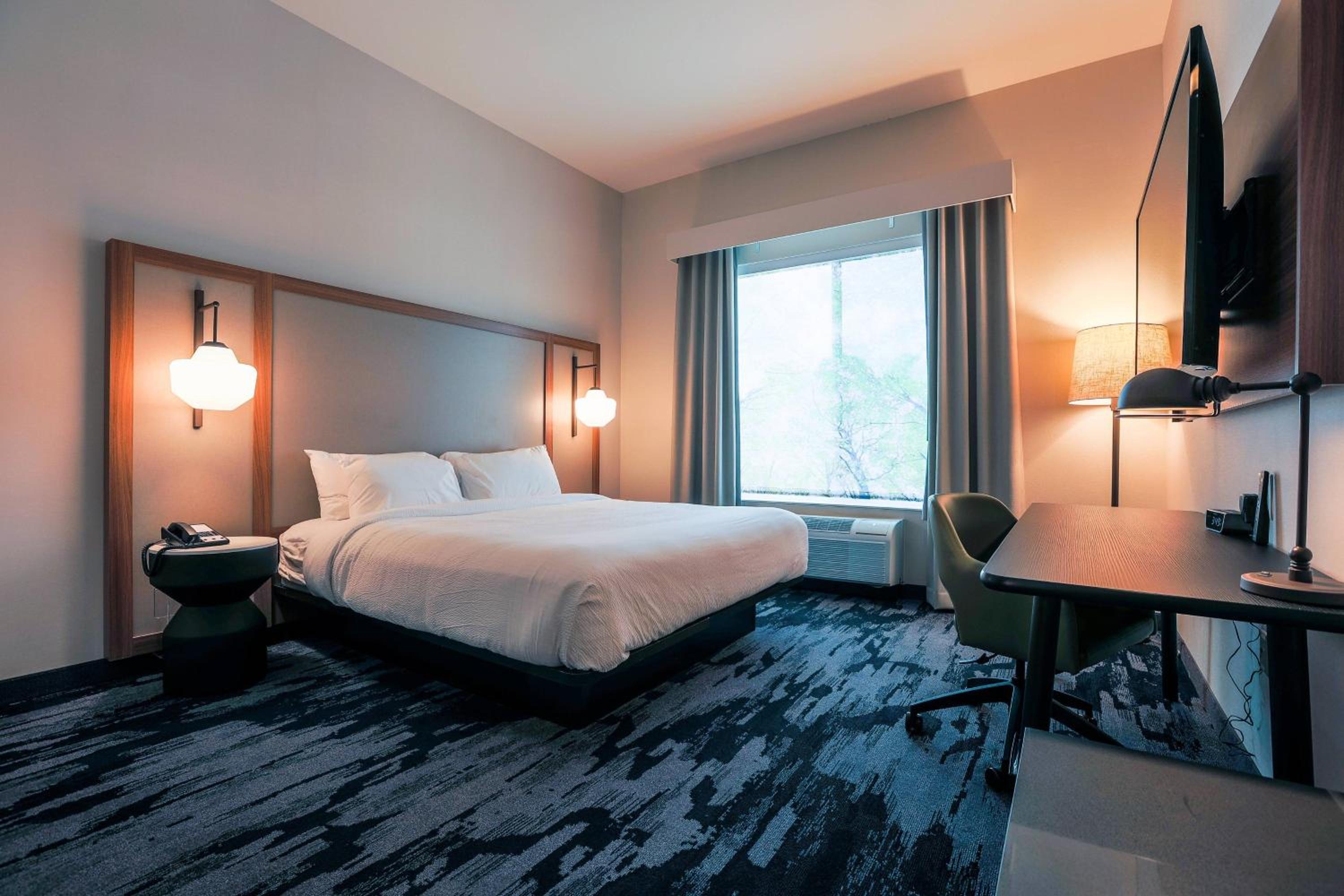Standard King Room - Photo 1