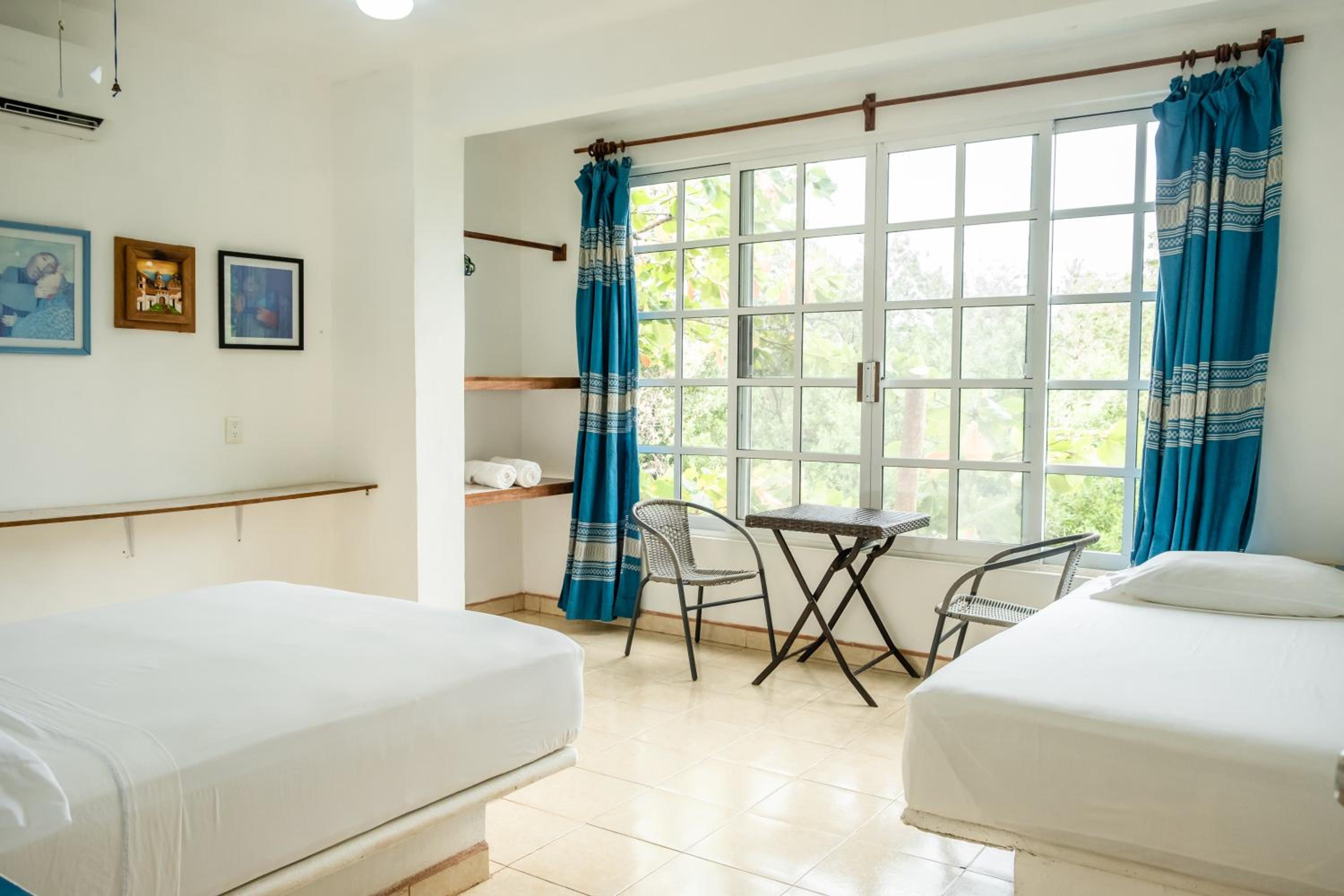Comfort Triple Room with Shower - Photo 4