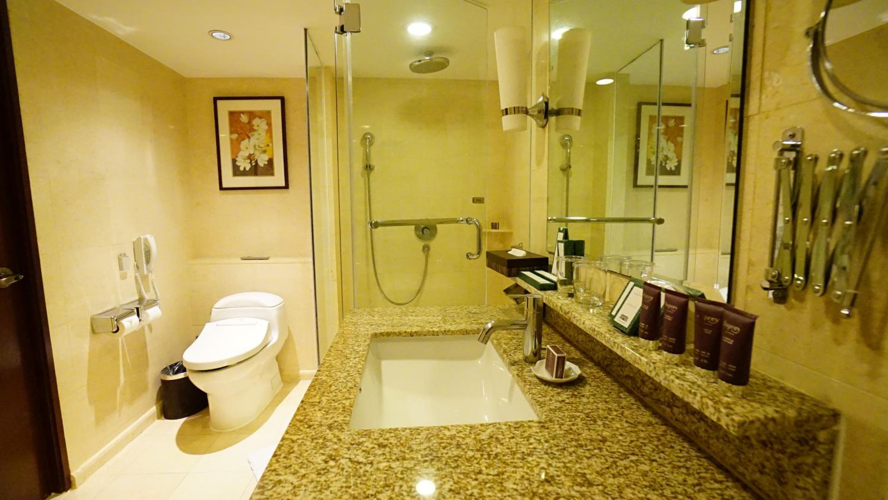 Sunset Suite - Photo 5