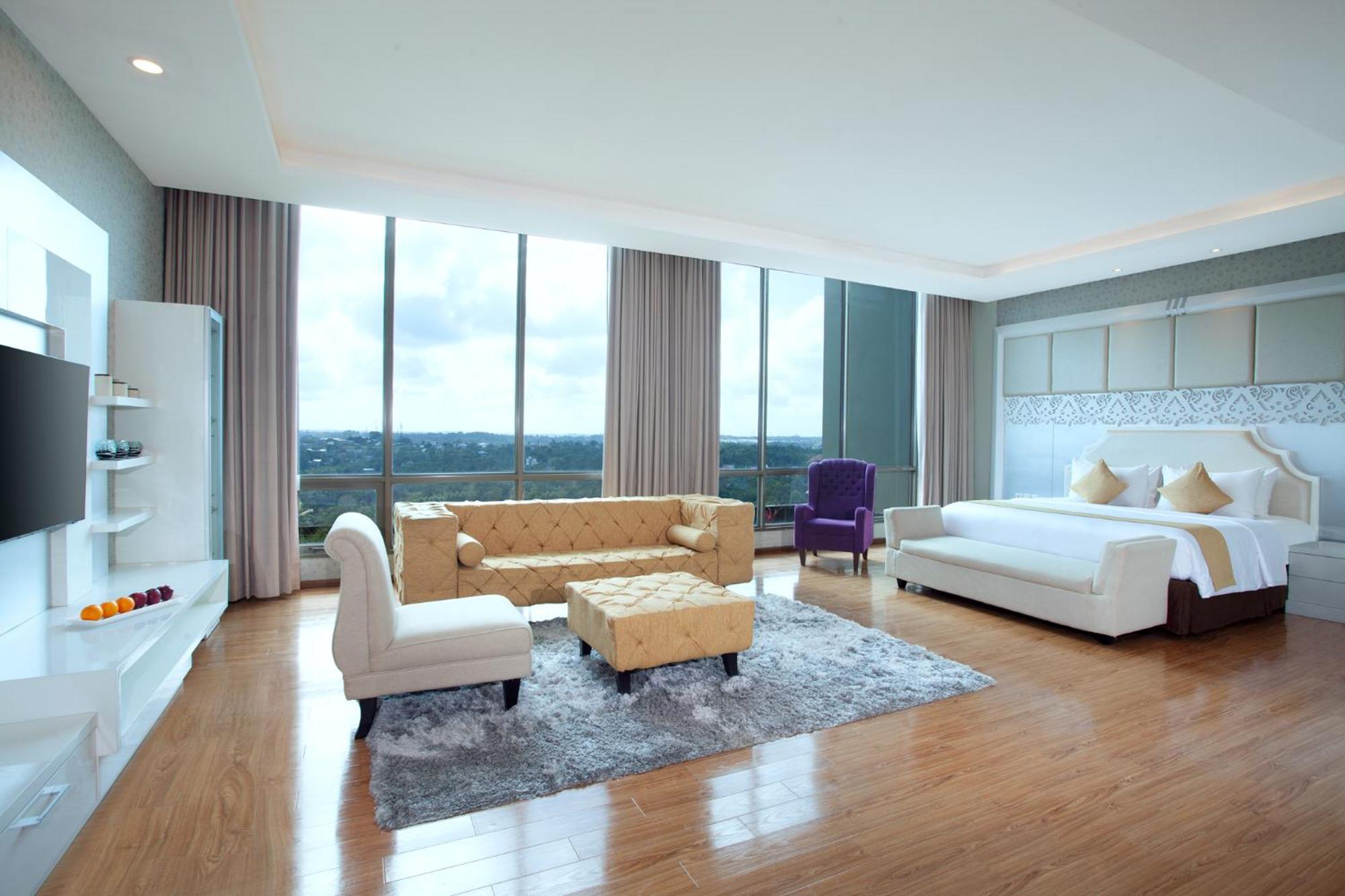 Platinum Suite photo 1