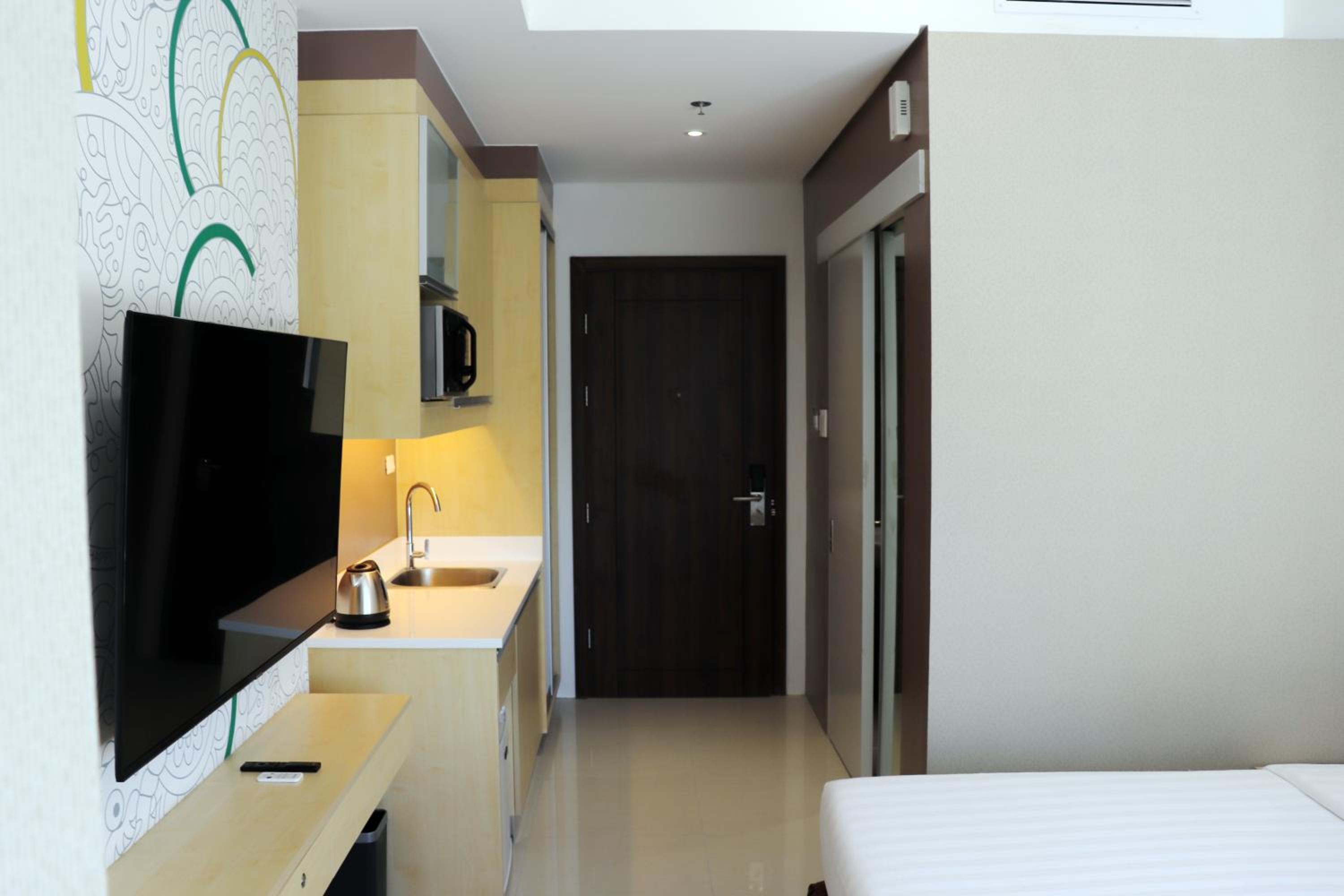 Standard Double Room - Photo 17