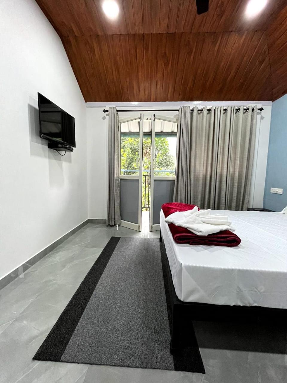 Double Room with Mountain View