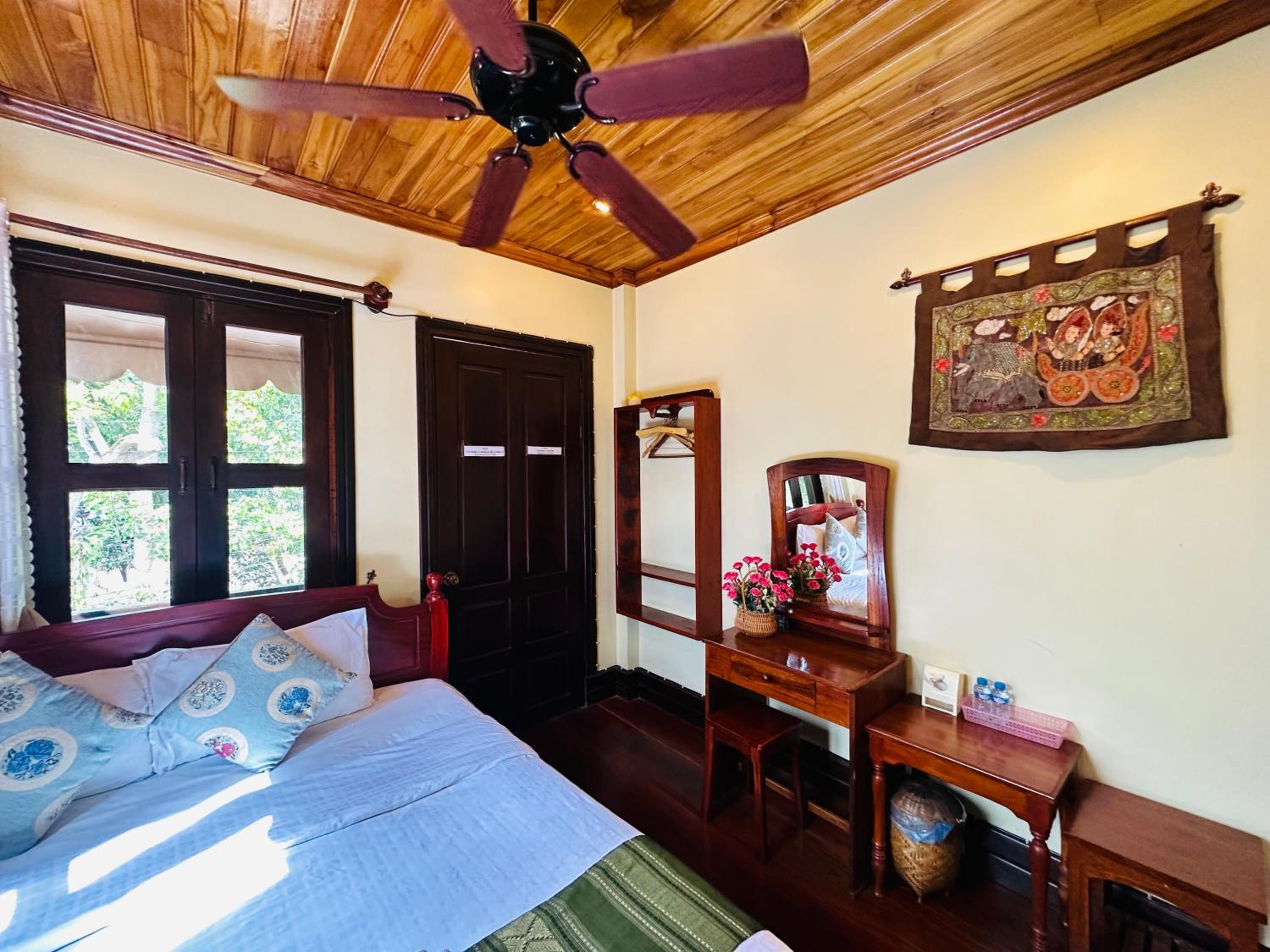Deluxe Double Room with Balcony - Photo 2