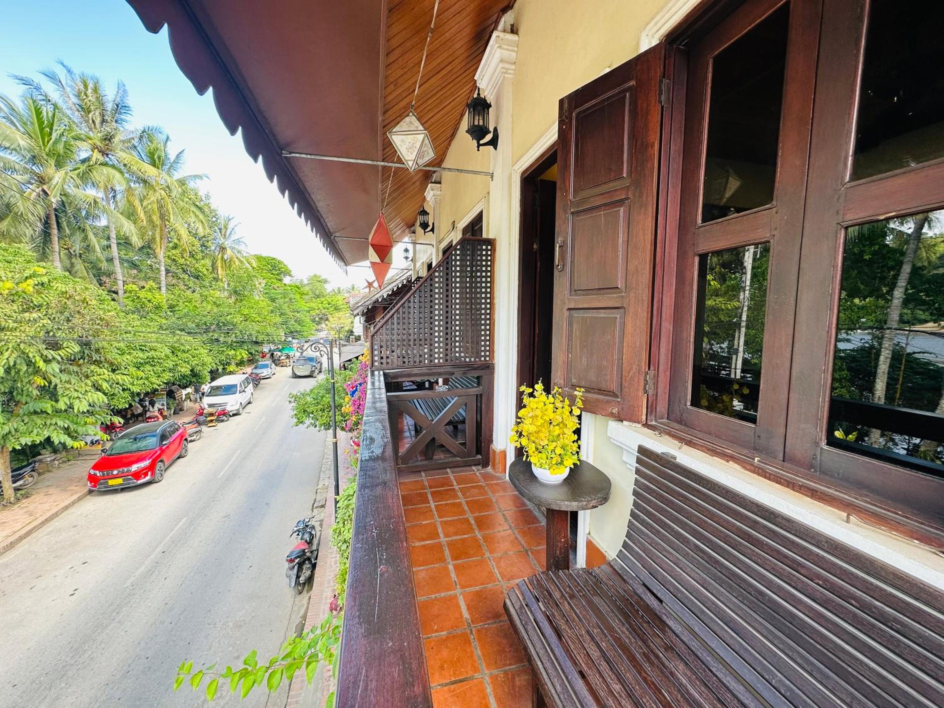 Deluxe Double Room with Balcony - Photo 30
