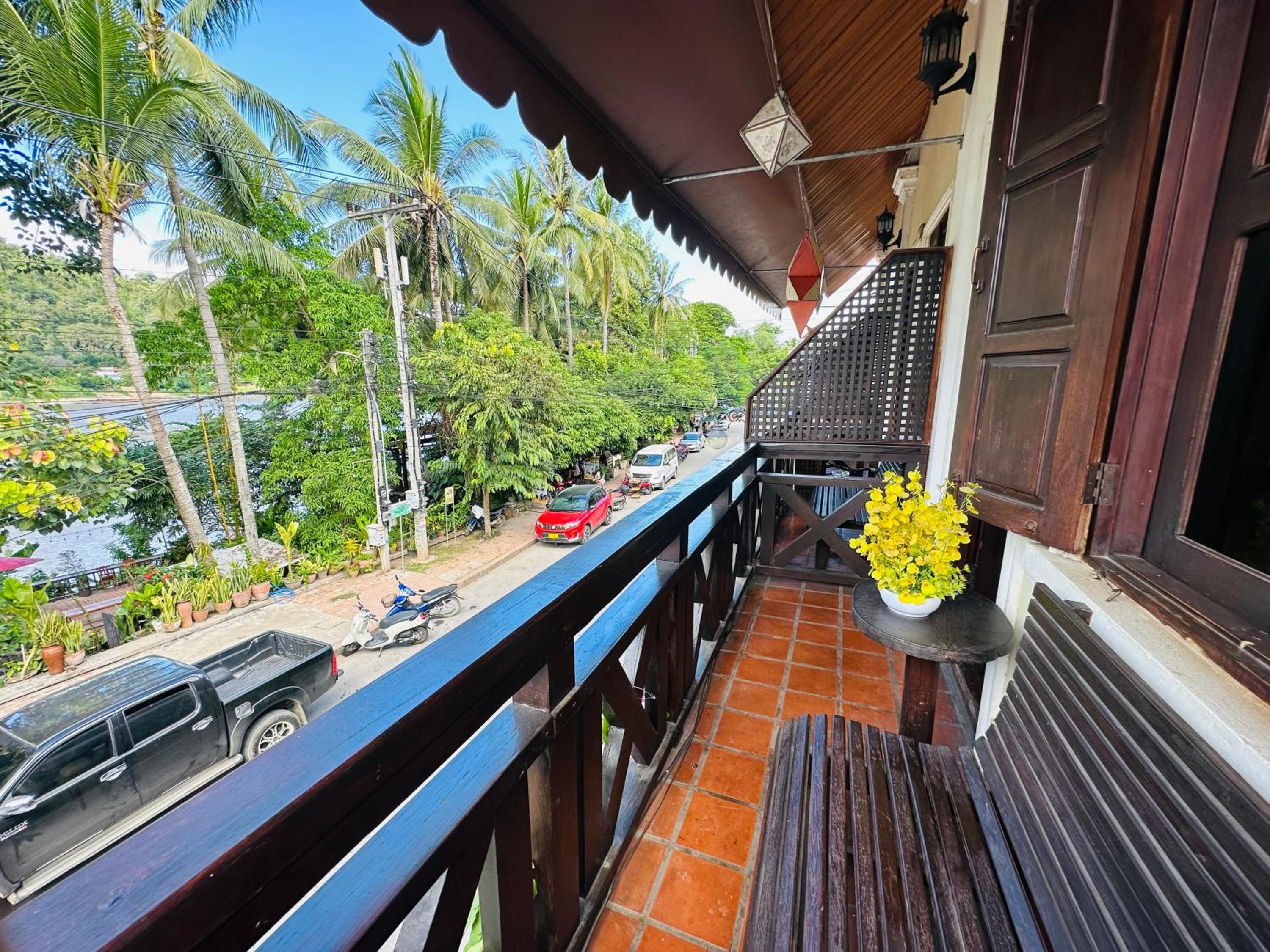 Deluxe Double Room with Balcony - Photo 31