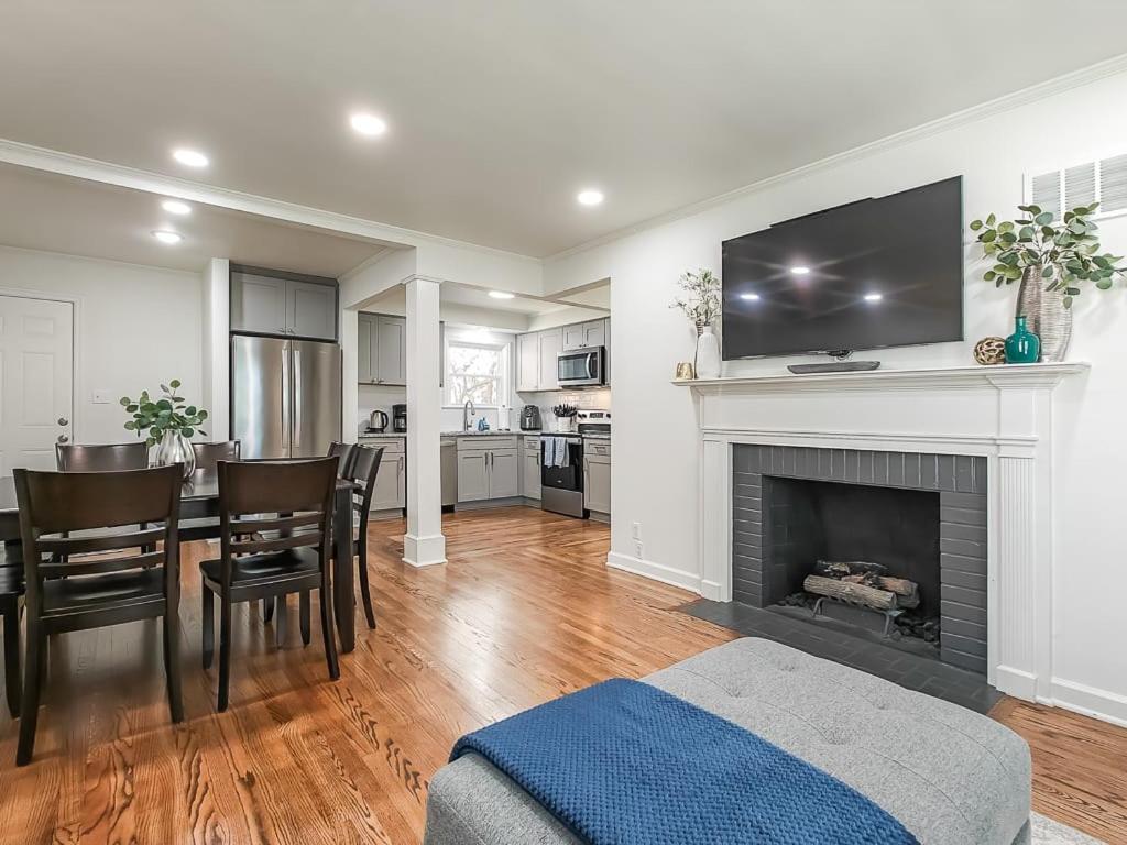 Four-Bedroom House photo 1