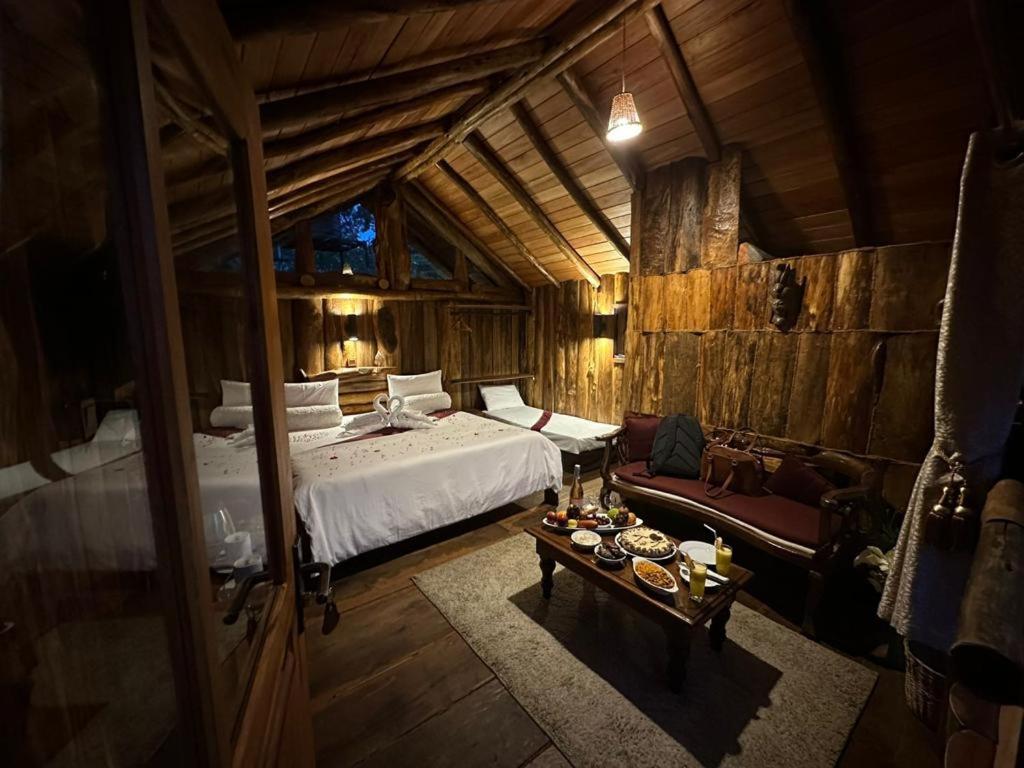 Triple Room with Lake View
