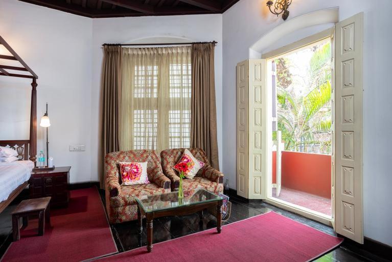 Deluxe Suite - Photo 2