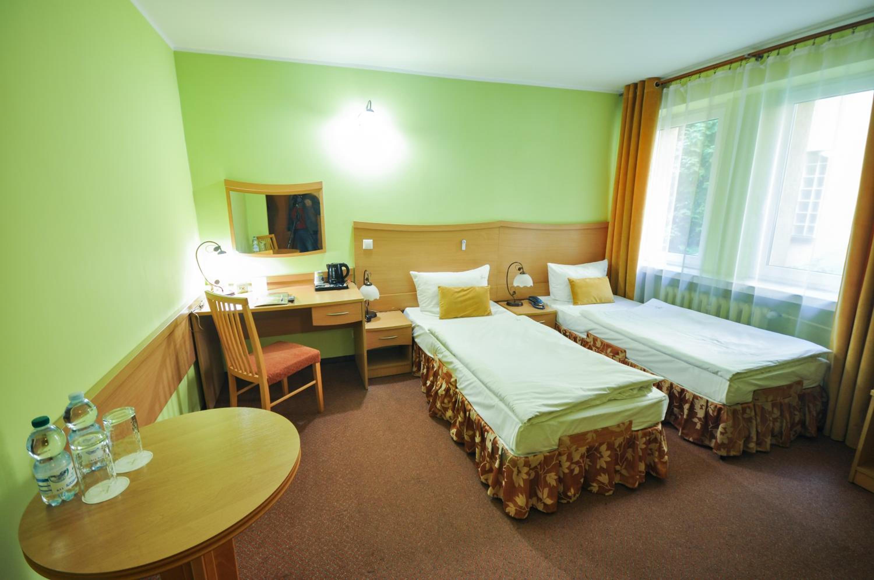 Economy Double Room - Photo 3