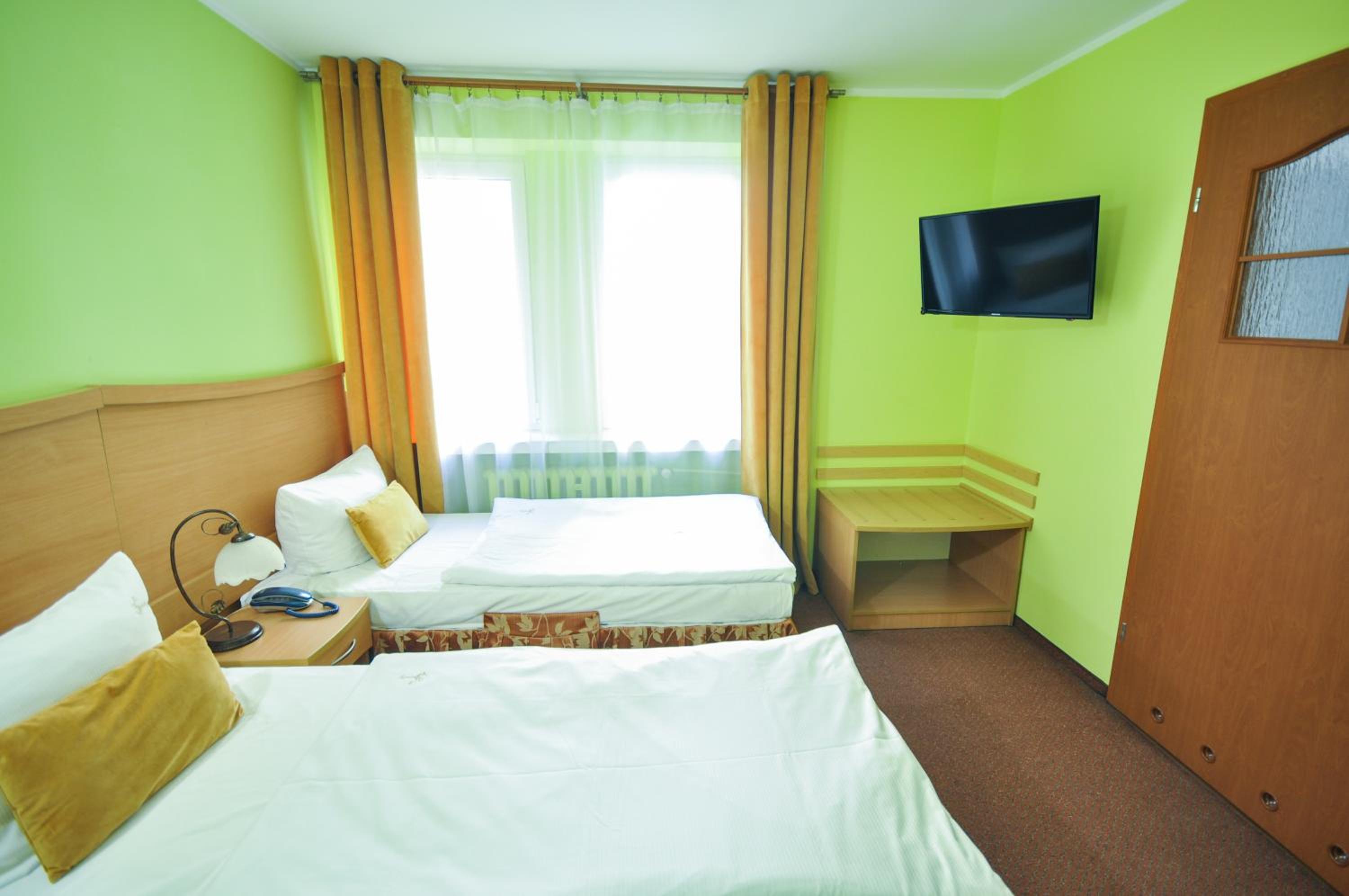 Economy Double Room - Photo 4