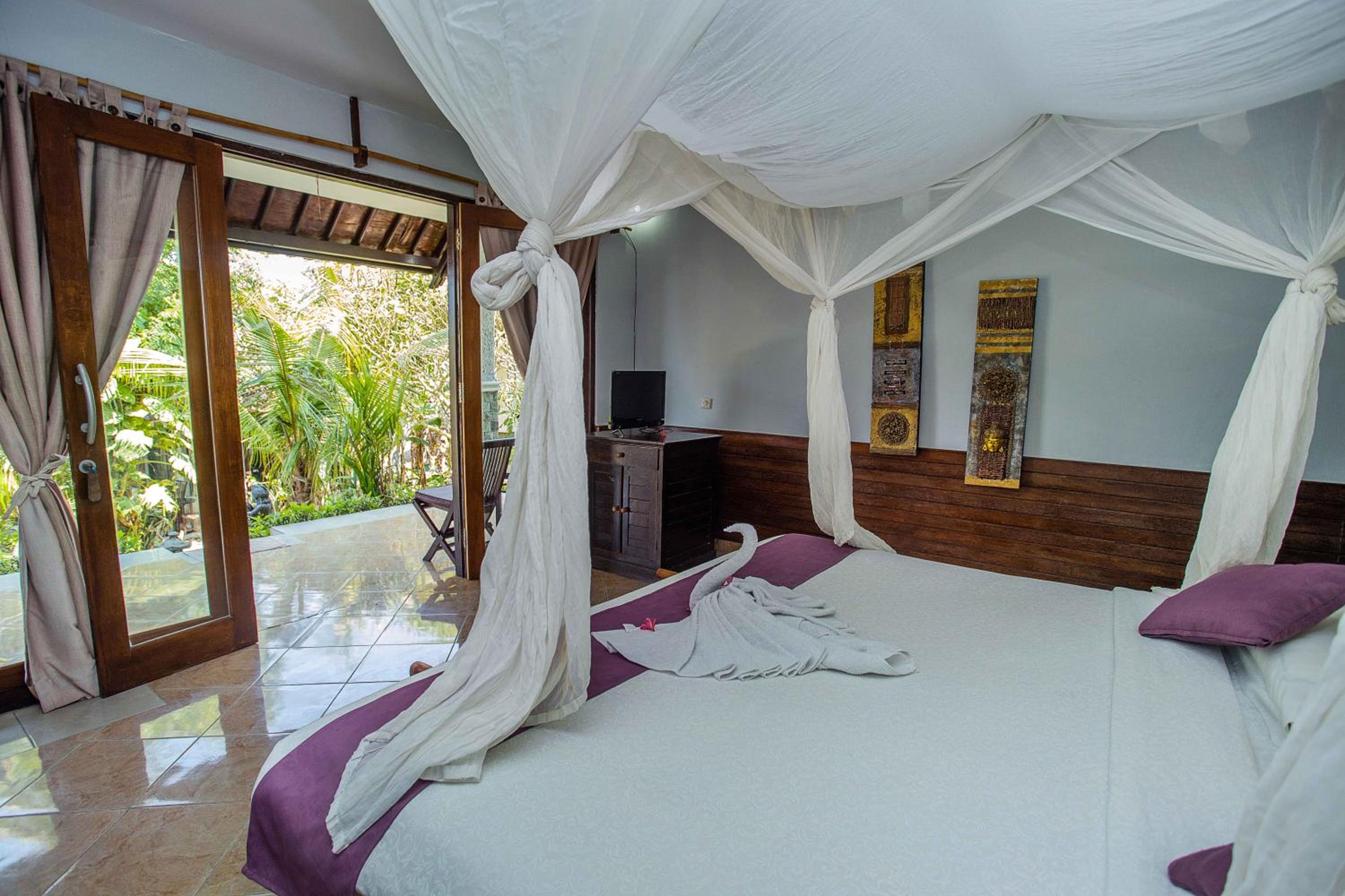 Superior Double Room with Garden View (Free 2 Bottles Beer) photo 2