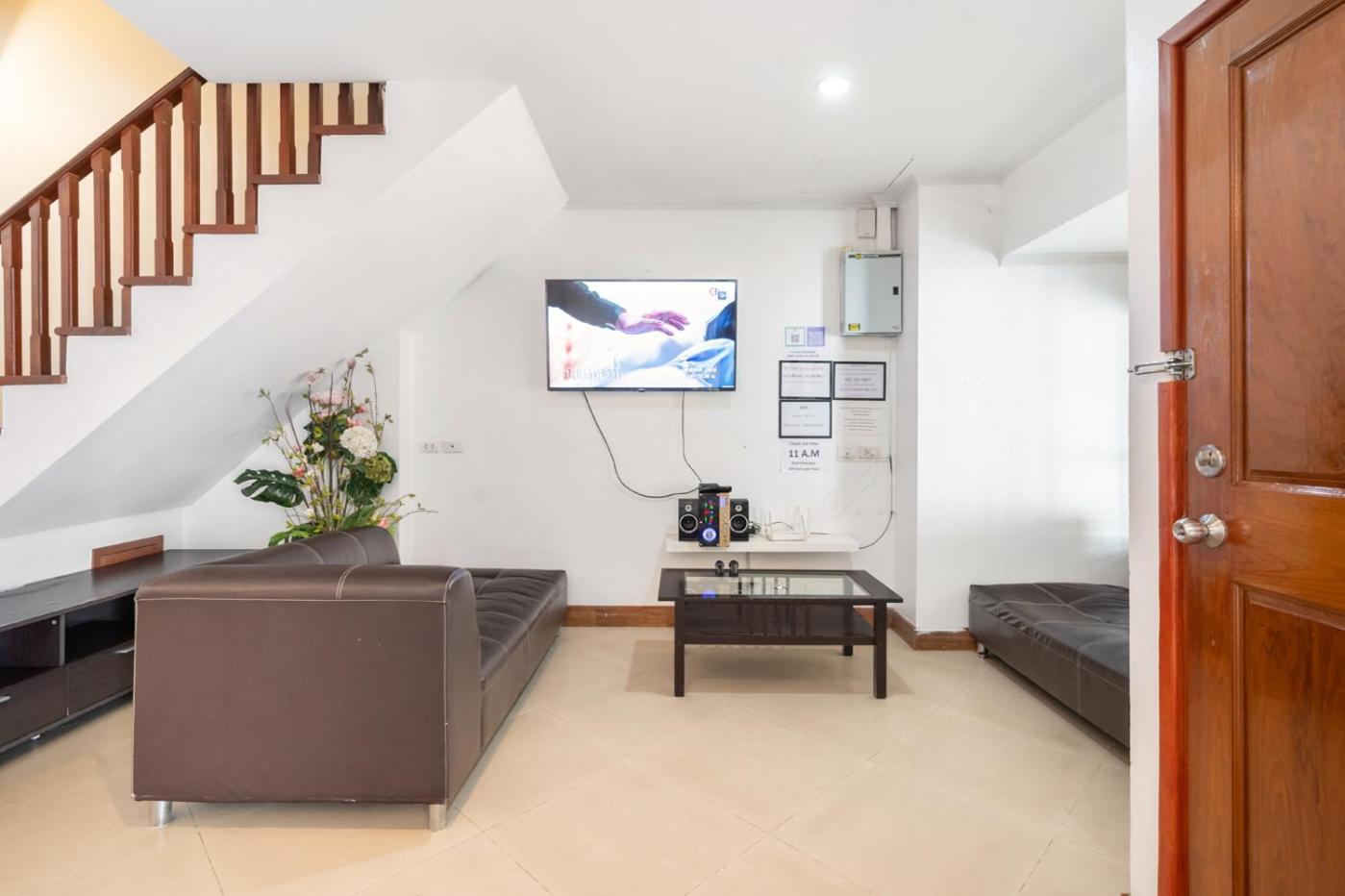 Villa photo 1