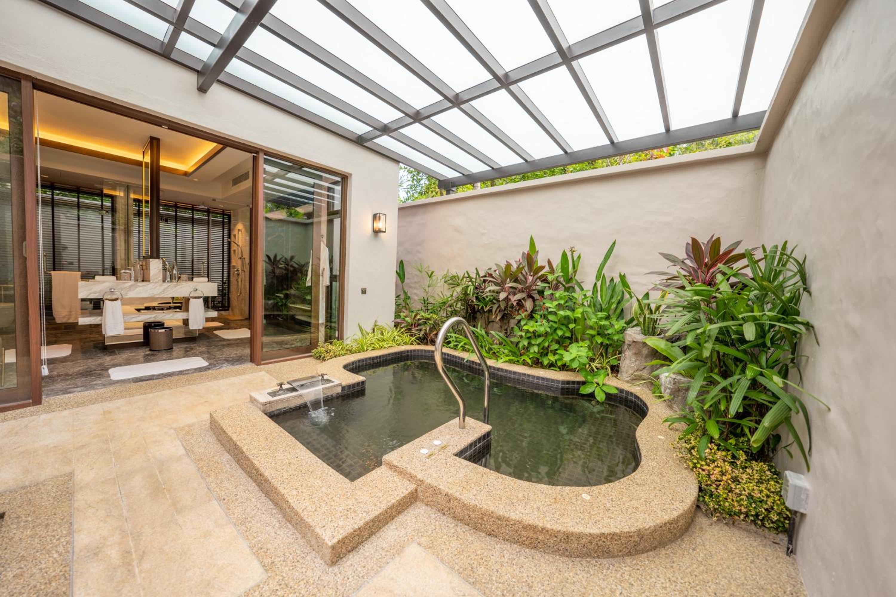 Grand Garden Villa (No Children Allowed) - Photo 7