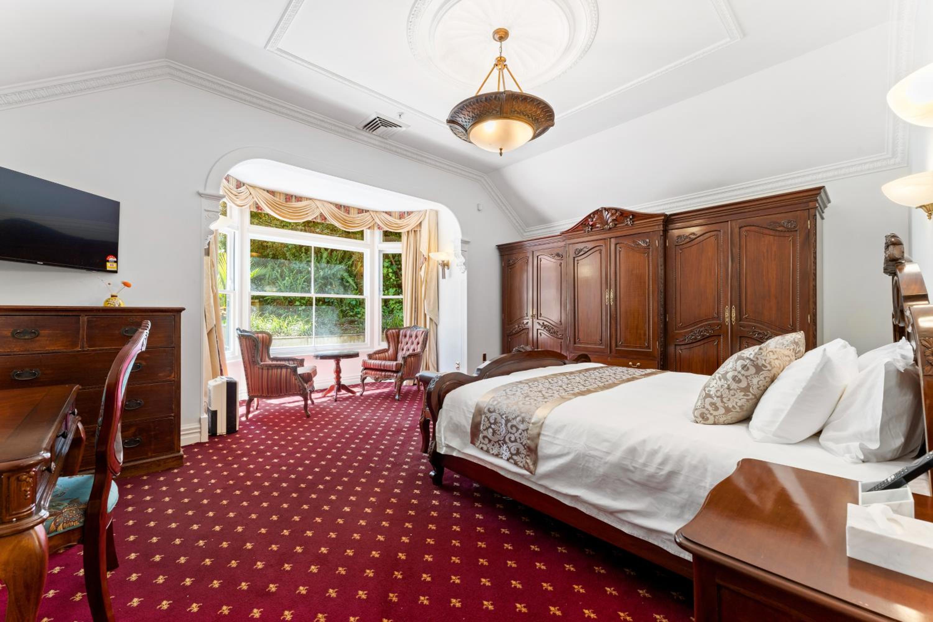 King Room with Spa Bath - Photo 1