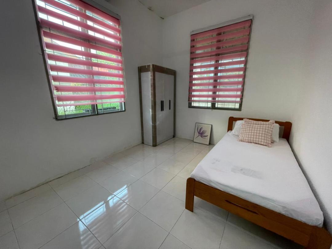 Four-Bedroom House photo 2